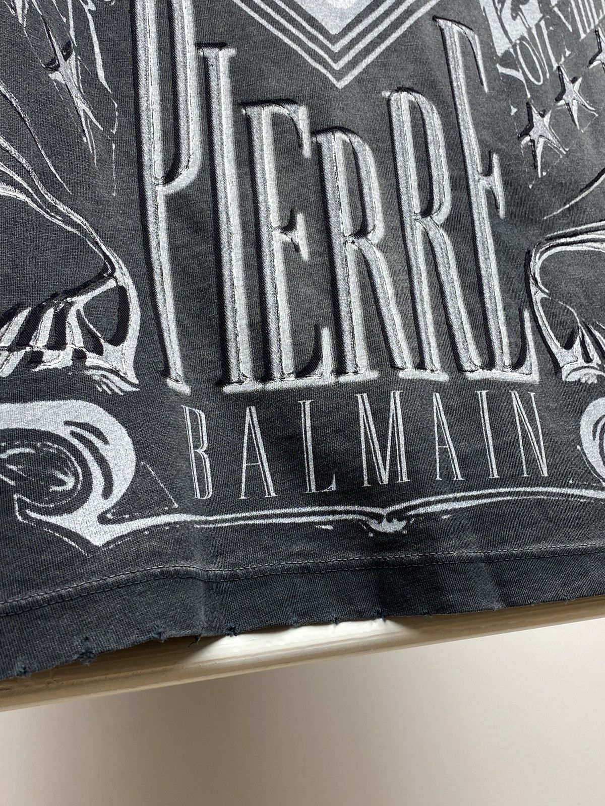 Pierre Balmain Pierre Balmain Oversized Distressed T-Shirt Size US XS / EU 42 / 0 - 9 Thumbnail
