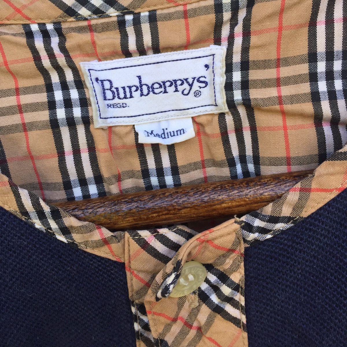 Burberry Burberry Nova Check Embroidered Horserry Logo Size US M / EU 48-50 / 2 - 2 Thumbnail