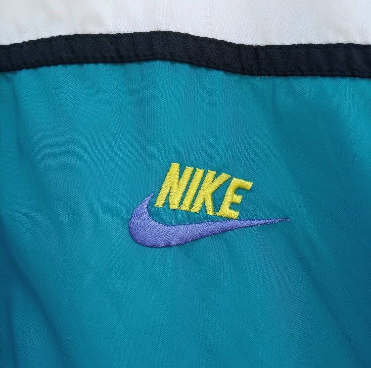 Nike Vintage Nike Sports Colourblock Style Windbreaker jacket Size US XL / EU 56 / 4 - 4 Thumbnail