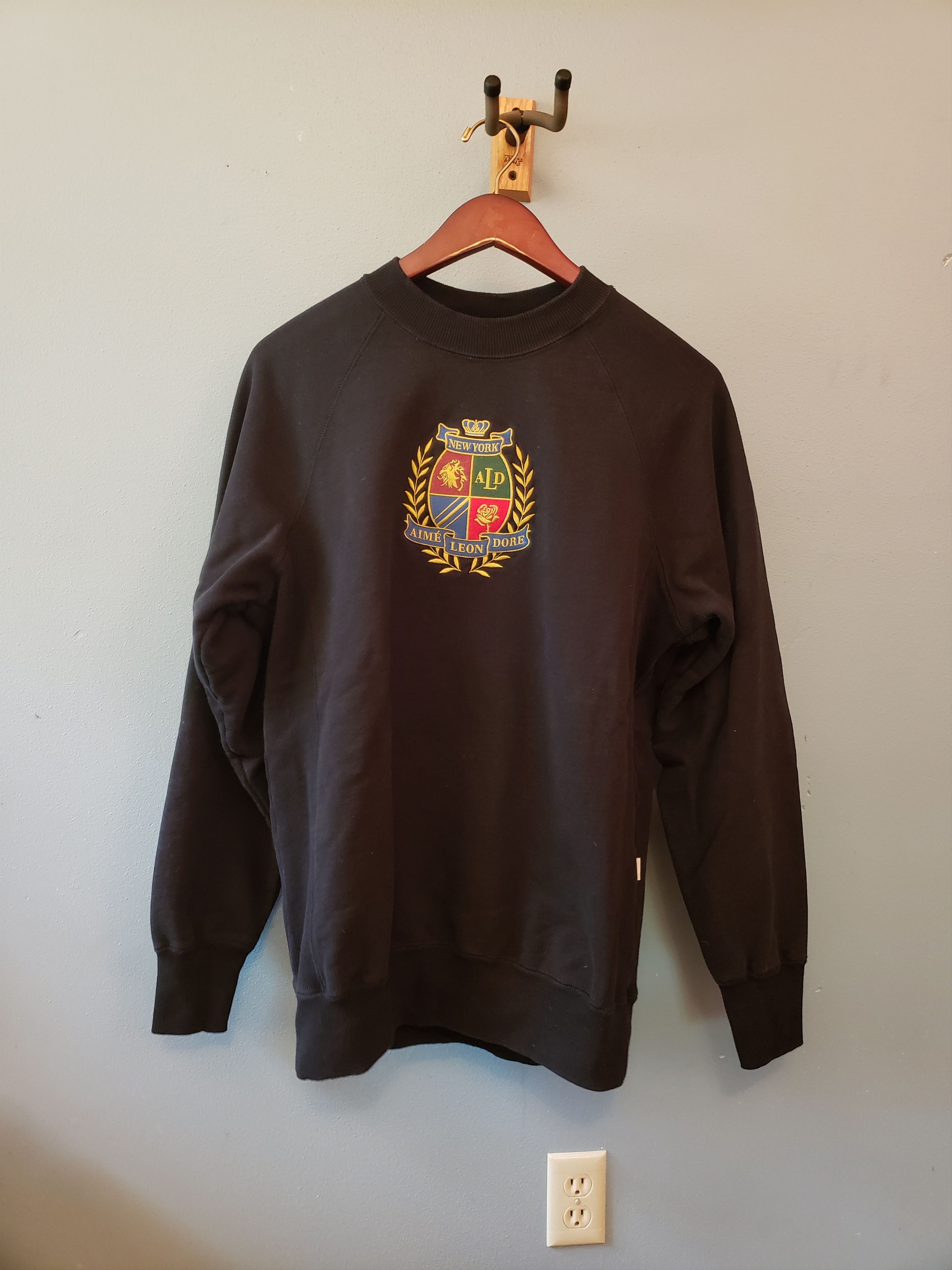 ALD Crest Crewneck in Black