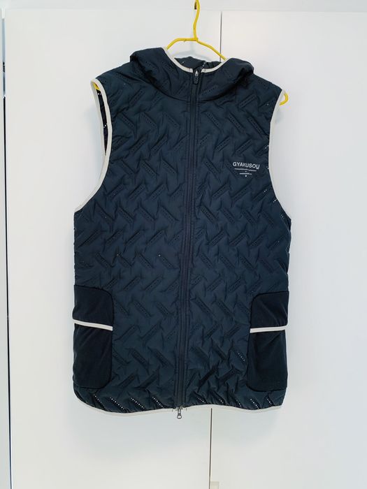 新品 GYAKUSOU Aeroloft Vest Lサイズ-