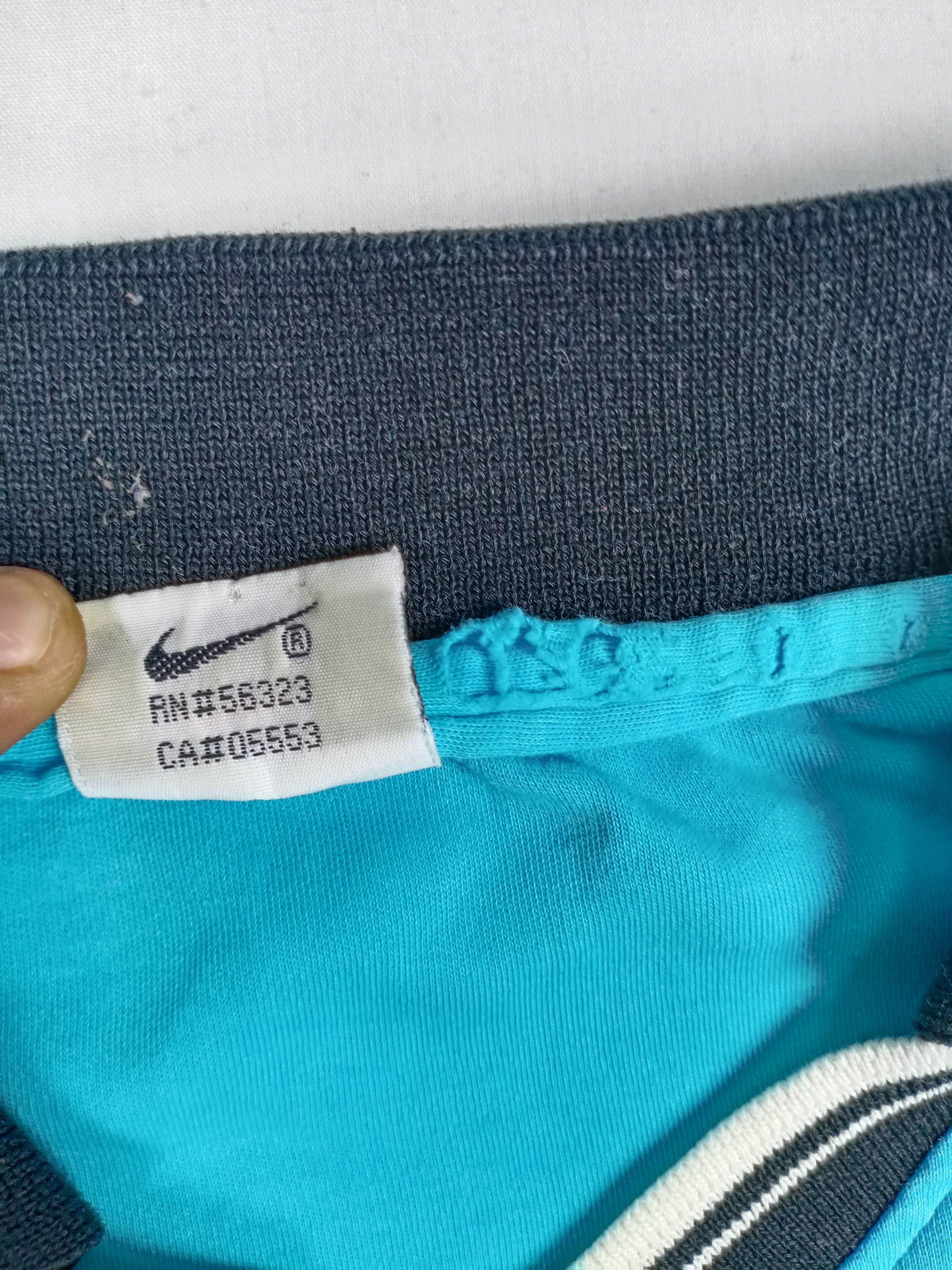Nike × Vintage Vintage 90s Nike Town embroidery logo T-shirt. Size US L / EU 52-54 / 3 - 3 Thumbnail