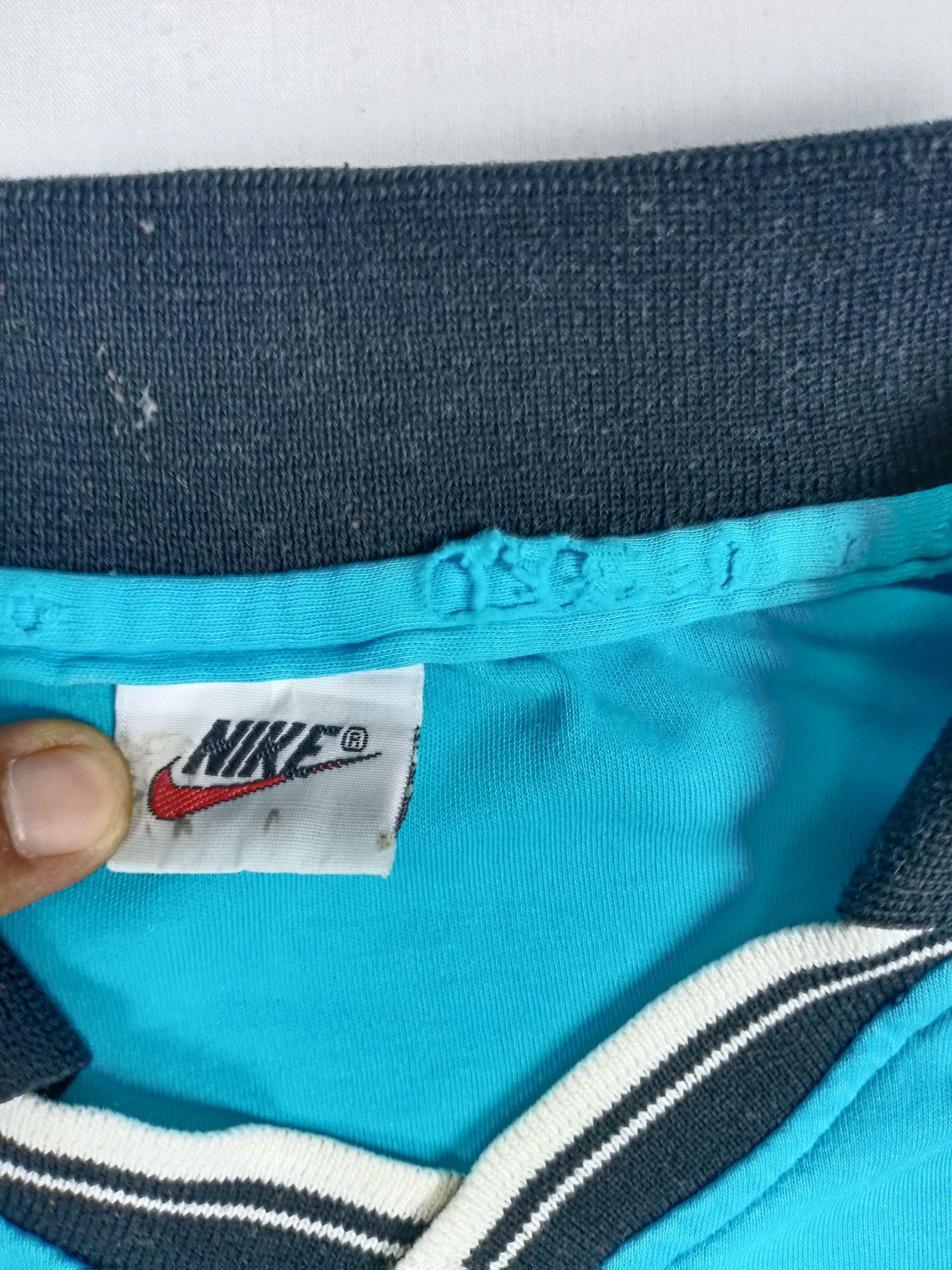 Nike × Vintage Vintage 90s Nike Town embroidery logo T-shirt. Size US L / EU 52-54 / 3 - 4 Thumbnail