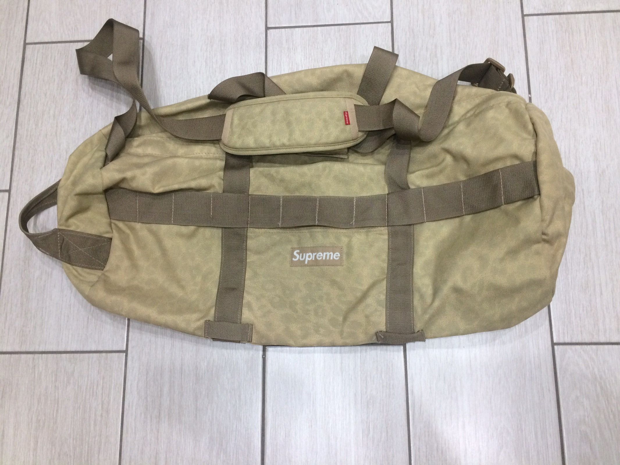 Supreme Leopard Duffle Bag S/S04 Size ONE SIZE - 1 Thumbnail