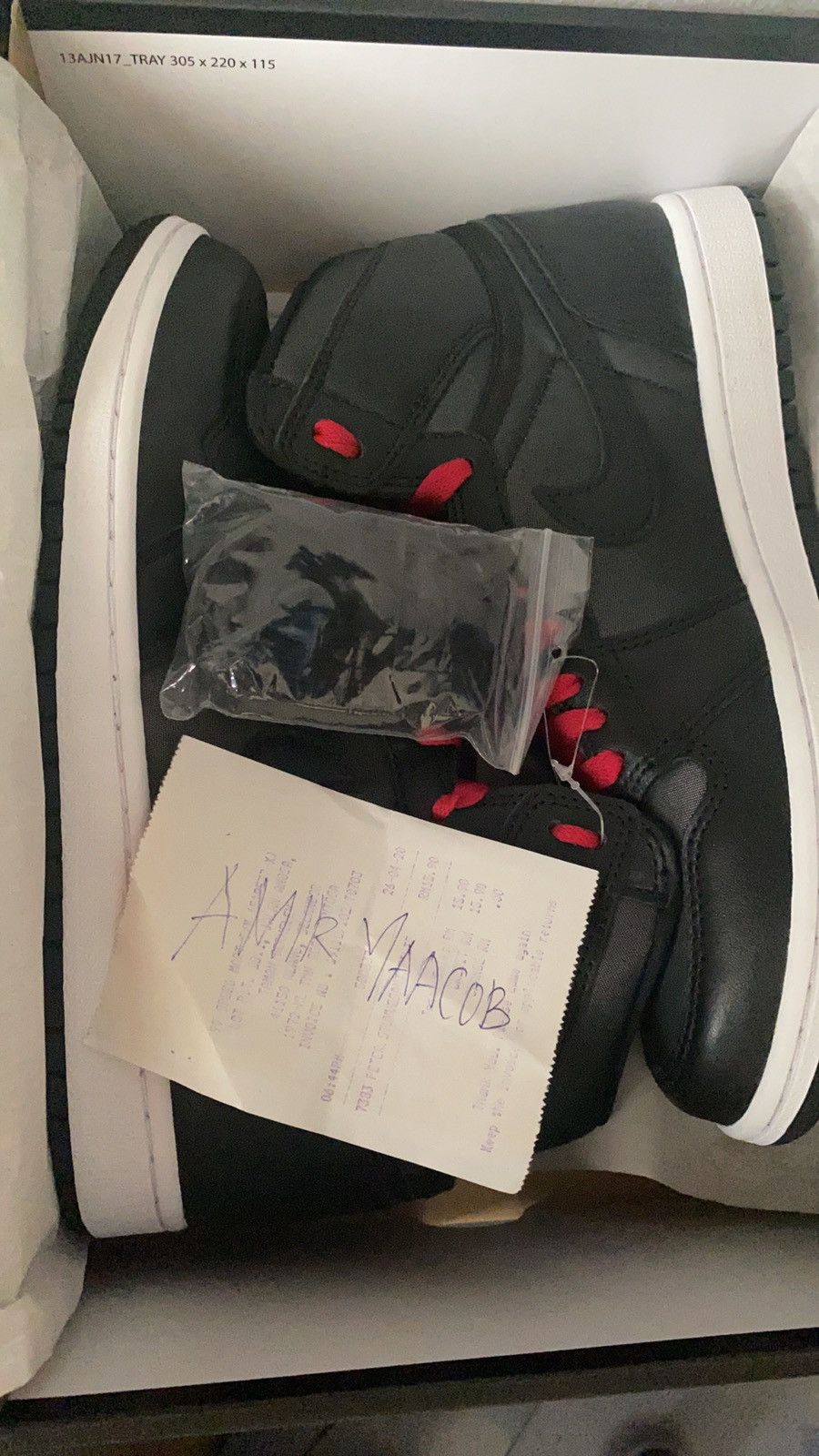 Jordan Brand × Nike Jordan 1 Retro High OG Black Satin Size US 8 / EU 41 - 3 Thumbnail