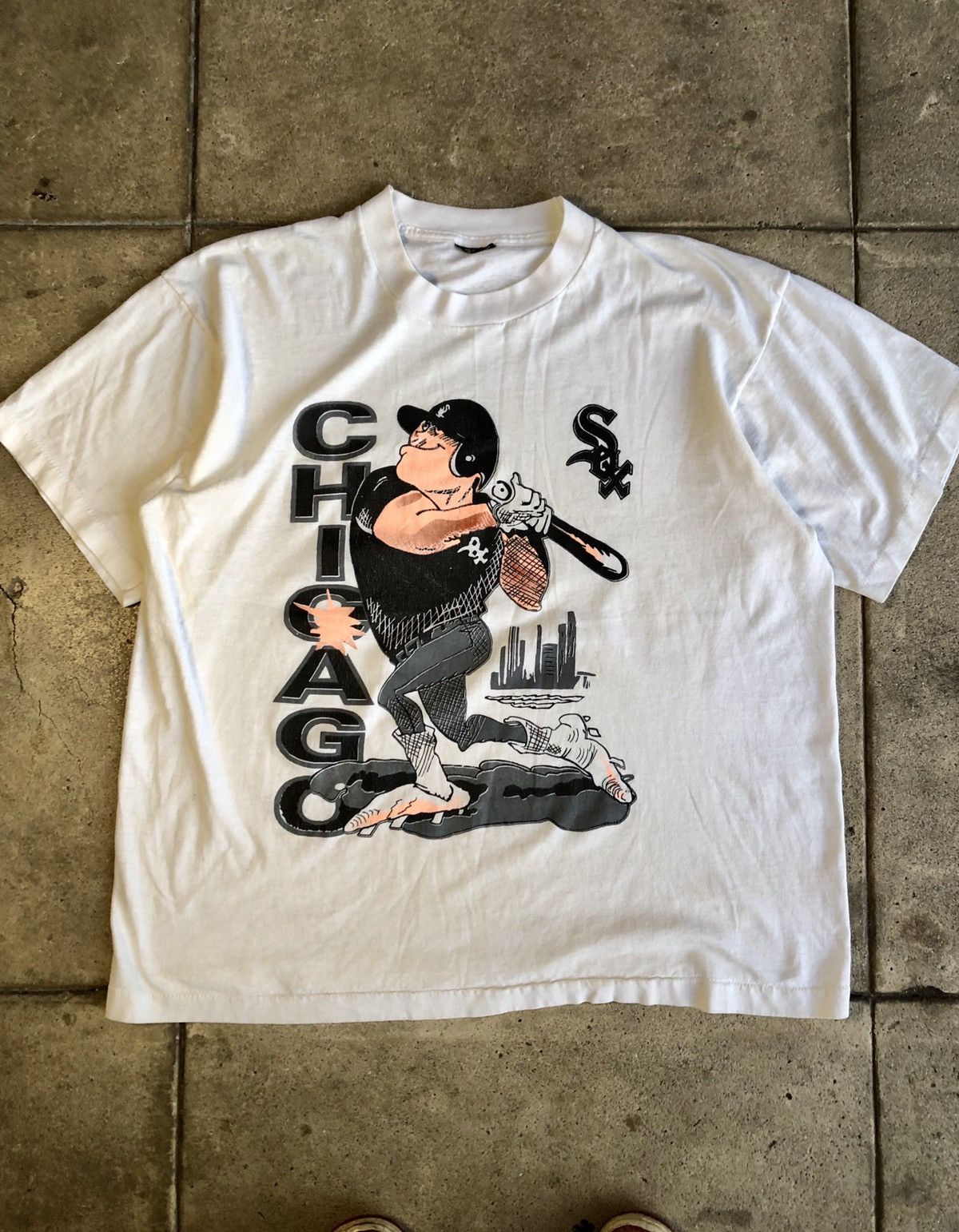 MLB × Vintage 90's Chicago Whitesox Baseball cartoon MLB