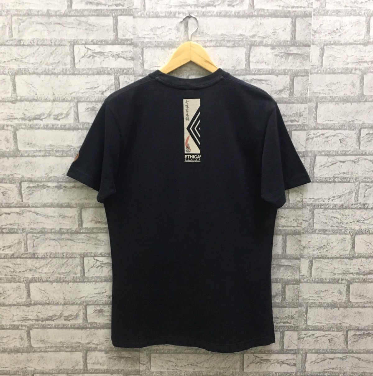 Japanese Brand Uniqlo X Ethica Design Collaboration T-shirt Size US M / EU 48-50 / 2 - 2 Thumbnail