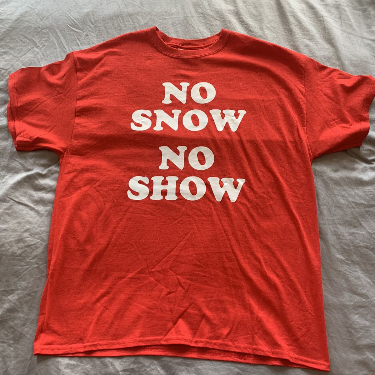 Gildan Final $ No Snow No Show Red shirt size XL cocaine drug Size US XL / EU 56 / 4 - 1 Thumbnail