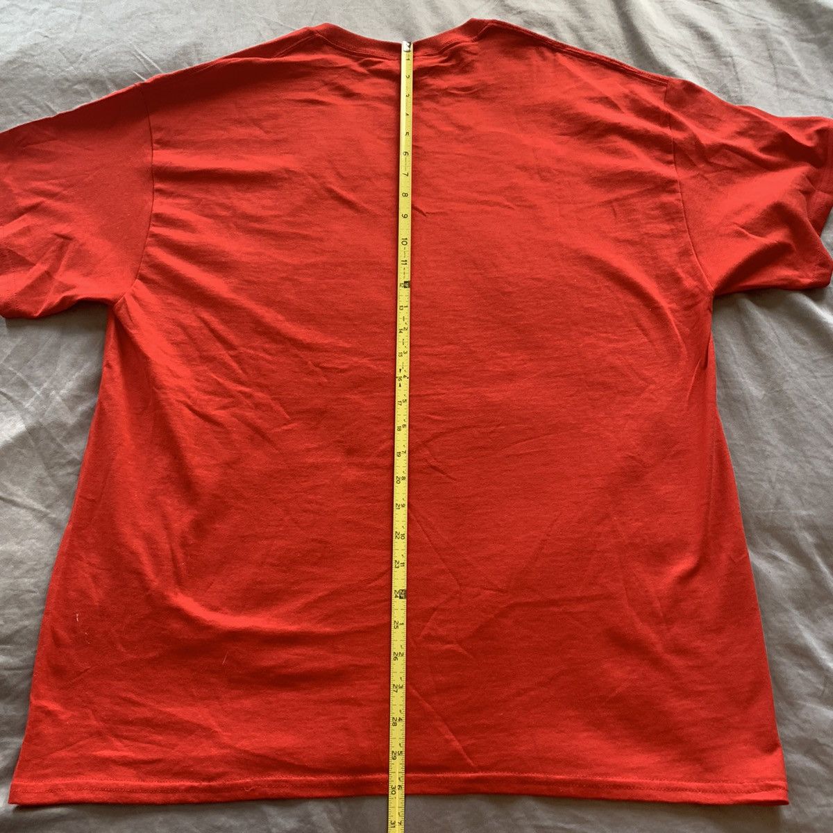 Gildan Final $ No Snow No Show Red shirt size XL cocaine drug Size US XL / EU 56 / 4 - 6 Thumbnail