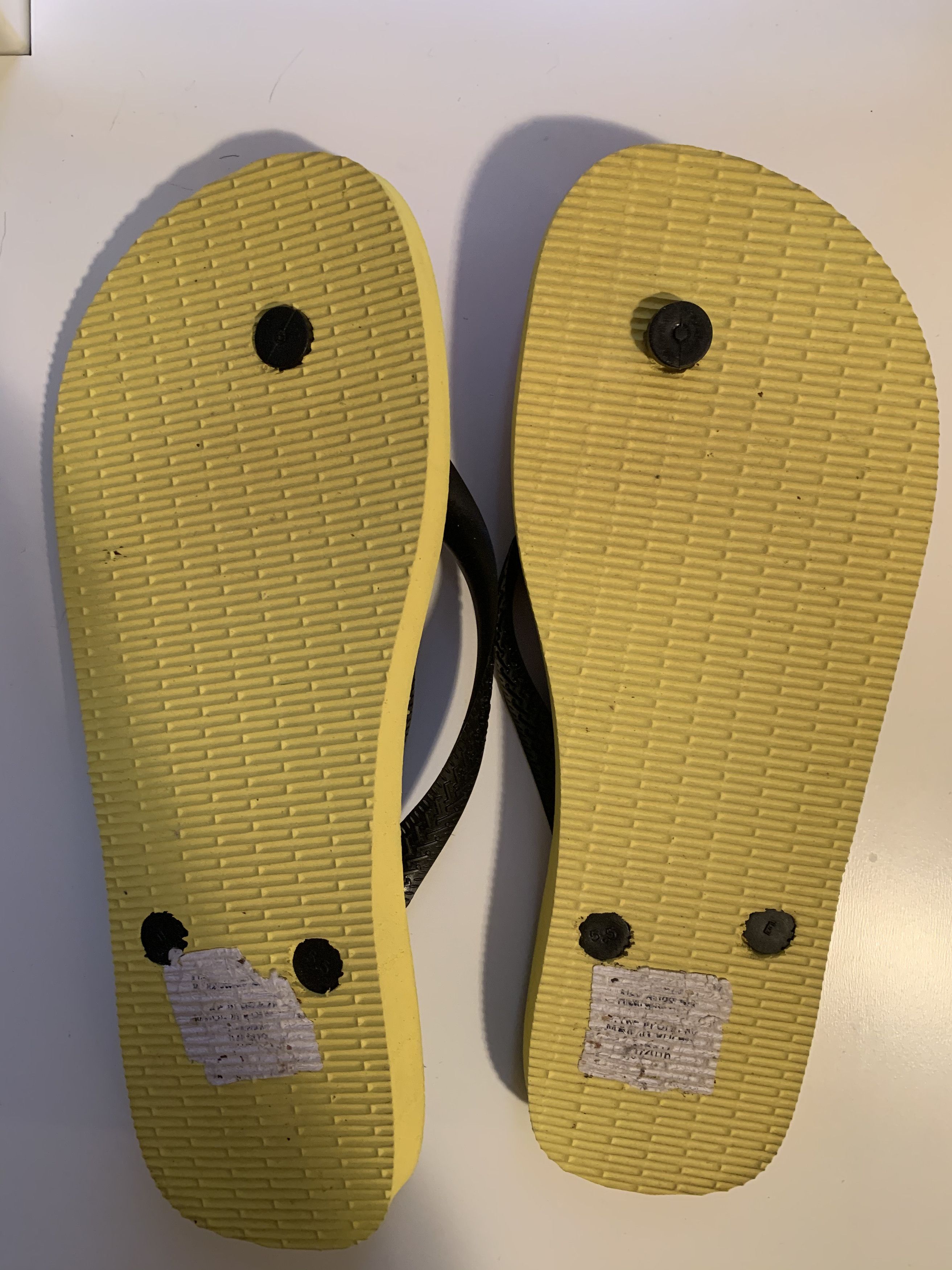 Other RARE favela Havaianas Size US 10.5 / EU 43-44 - 2 Thumbnail