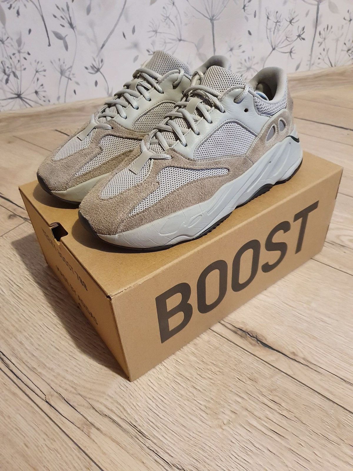 yeezy 700 salt goat