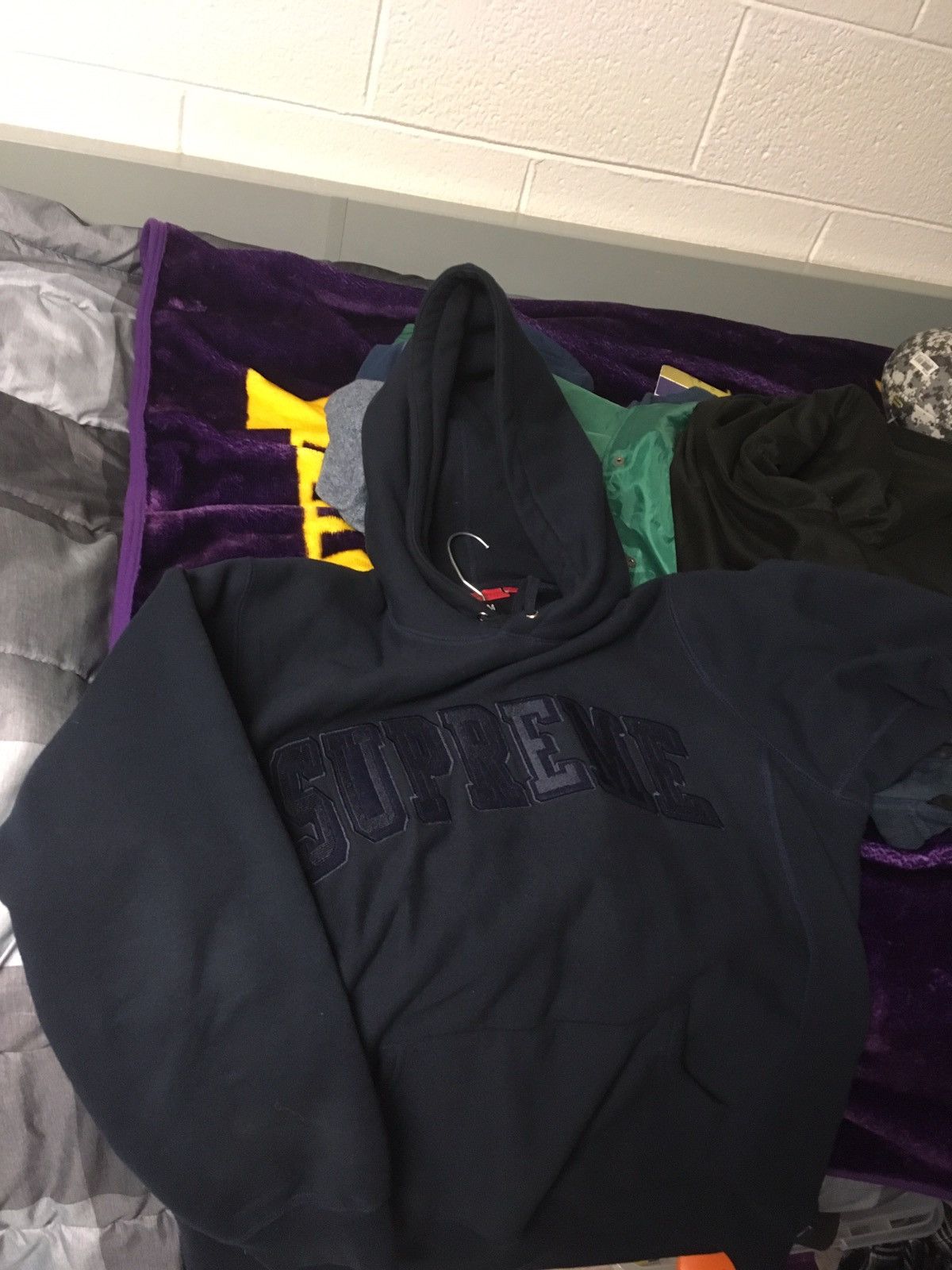 00s Supreme Arc Logo Zip Hoodie - blue room