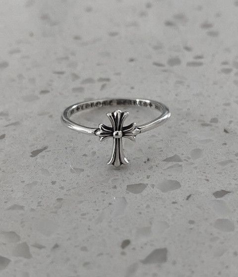 Chrome Hearts Cross Bubblegum Ring Size 8.5 Size ONE SIZE - 1 Preview