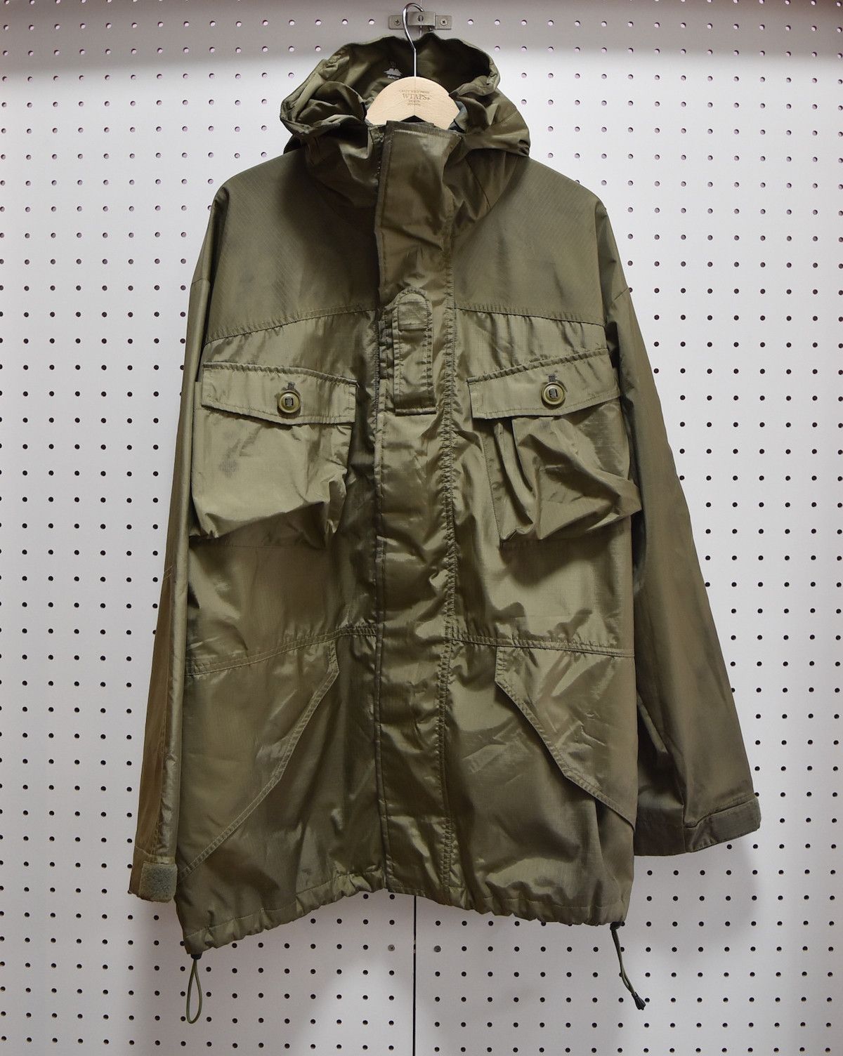 1/10-15 日 2447 二百 百二十 Parasmock Nylon Anorak