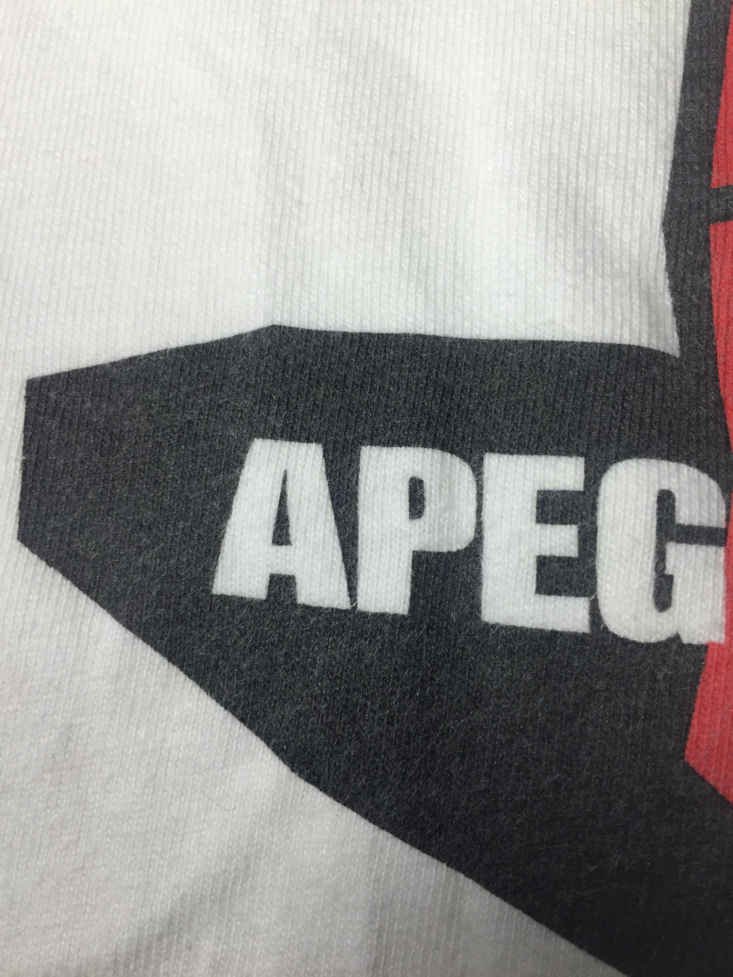 Bape 1998 A Bathing Ape Com Tee White Large General Bape OGHanes Size US L / EU 52-54 / 3 - 4 Thumbnail