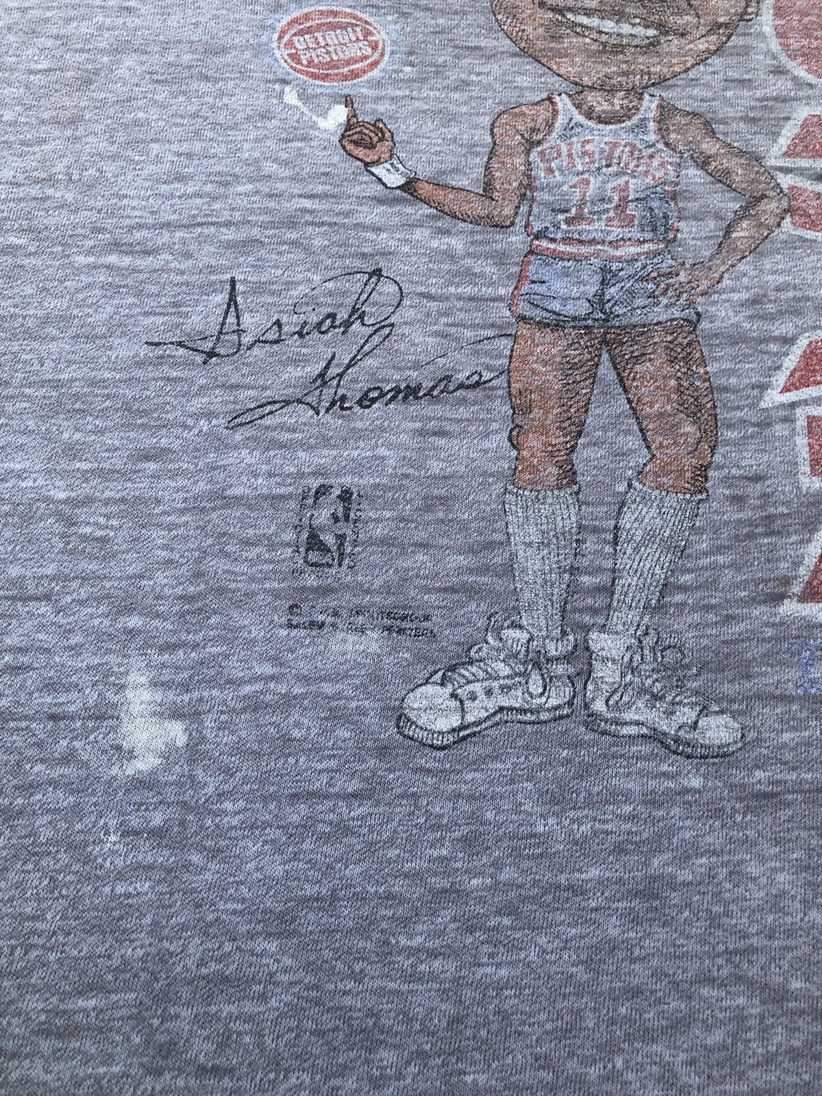 NBA Vintage 90s Isiah Thomas Detroit Bad Boys Sun Faded shirt Size US L / EU 52-54 / 3 - 3 Thumbnail
