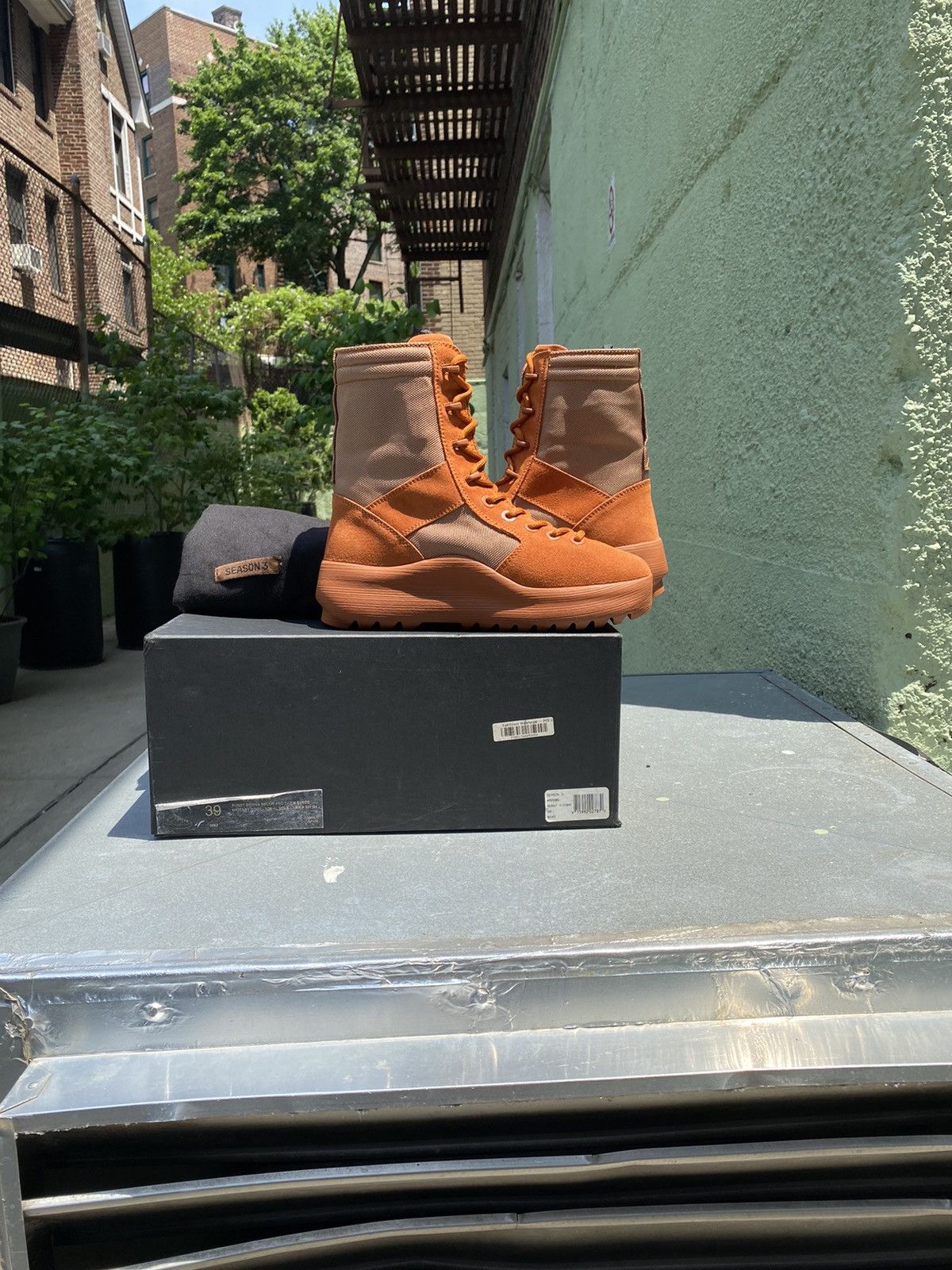 Yeezy military clearance boot burnt sienna