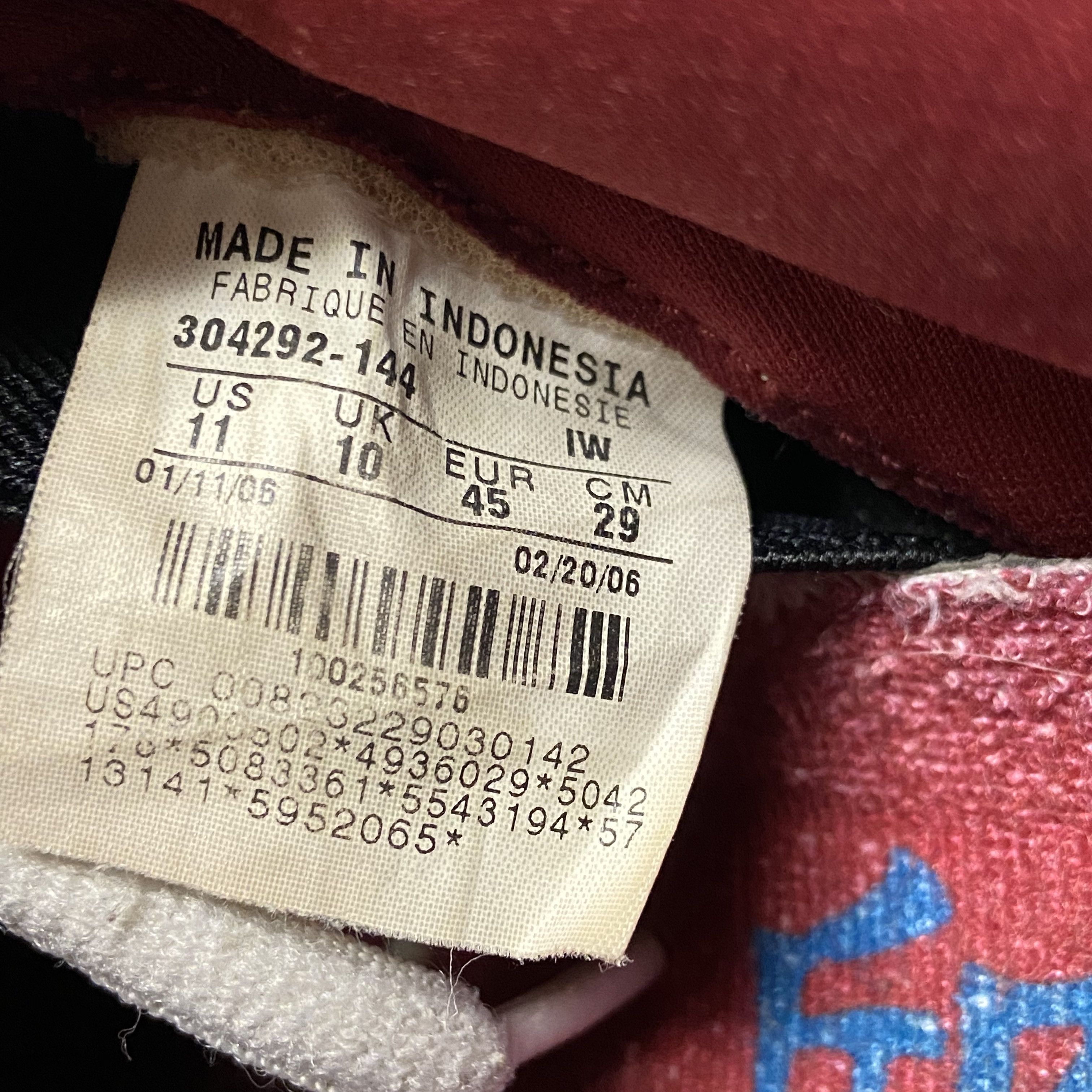 Nike 2006 Nike SB Dunk Low Pro Neptune Blue / White / Red FT Size US 11 / EU 44 - 11 Thumbnail