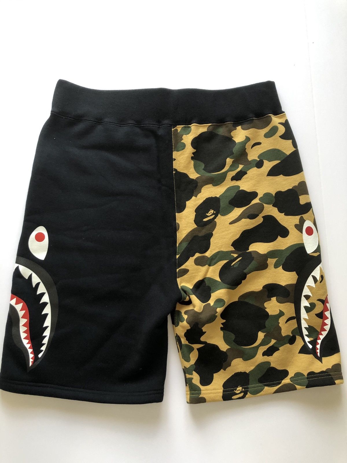 Bape BAPE camo side shark sweat shorts (new) Size US 36 / EU 52 - 9 Thumbnail