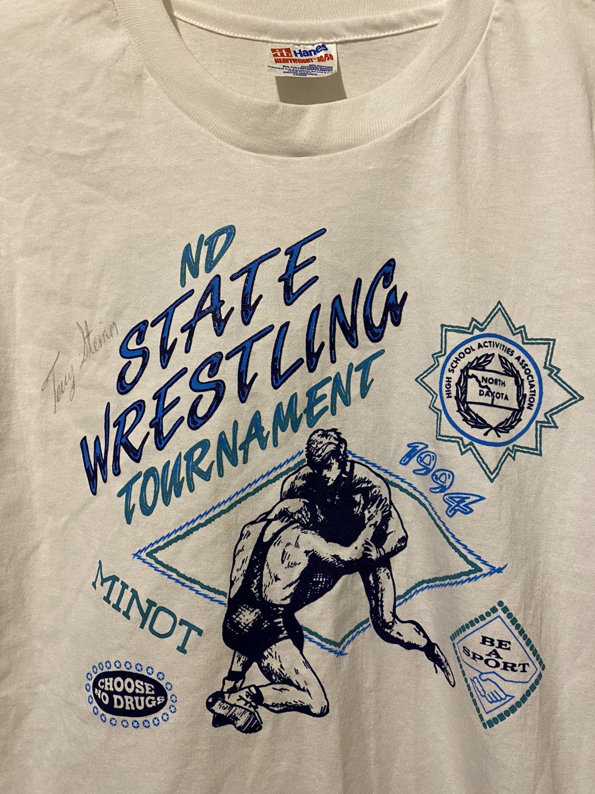 Vintage Vintage 1994 ND State Wrestling Tee Signed Size US L / EU 52-54 / 3 - 3 Thumbnail