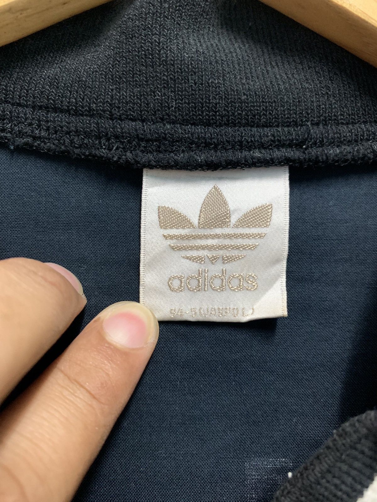 Adidas × Japanese Brand × Vintage 🔥 Adidas Vintage Black Sweaters Jacket Size US M / EU 48-50 / 2 - 3 Thumbnail