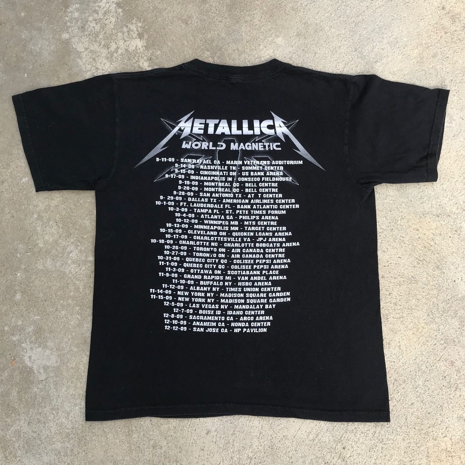 Band Tees Vintage Y2K Metallica Tour Graphic Tee Heavy Thrash metal Size US M / EU 48-50 / 2 - 5 Thumbnail