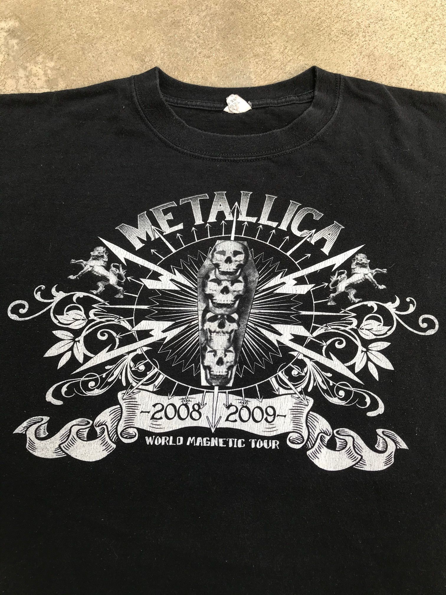 Band Tees Vintage Y2K Metallica Tour Graphic Tee Heavy Thrash metal Size US M / EU 48-50 / 2 - 2 Thumbnail