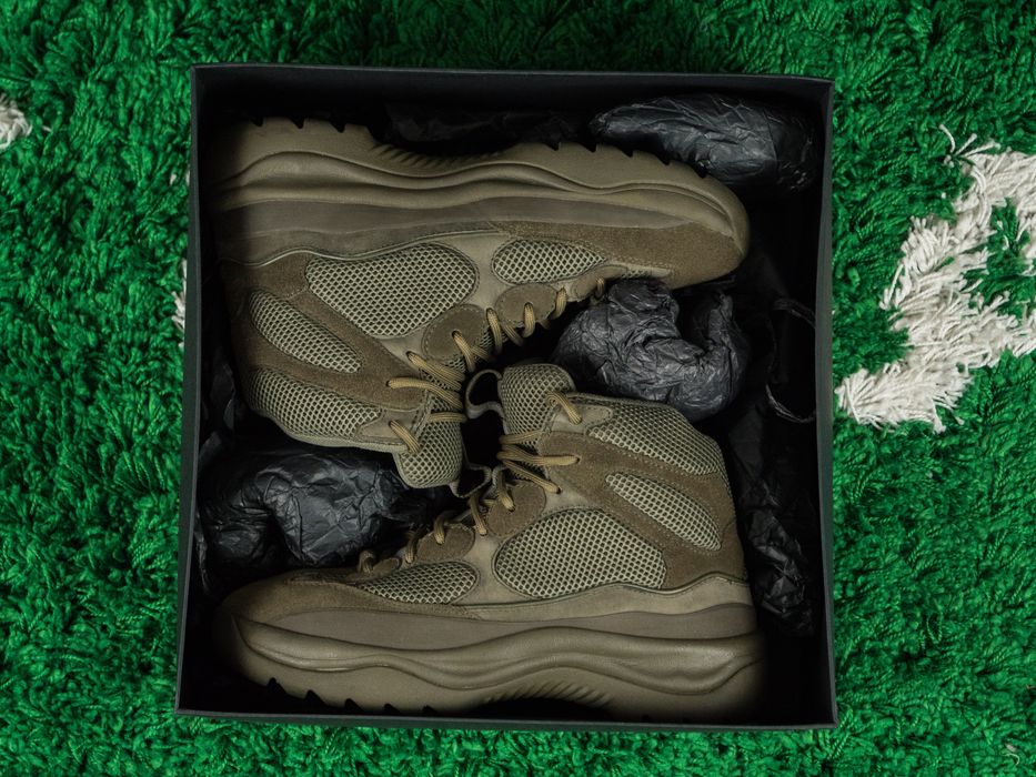 Yeezy on sale boot wakame