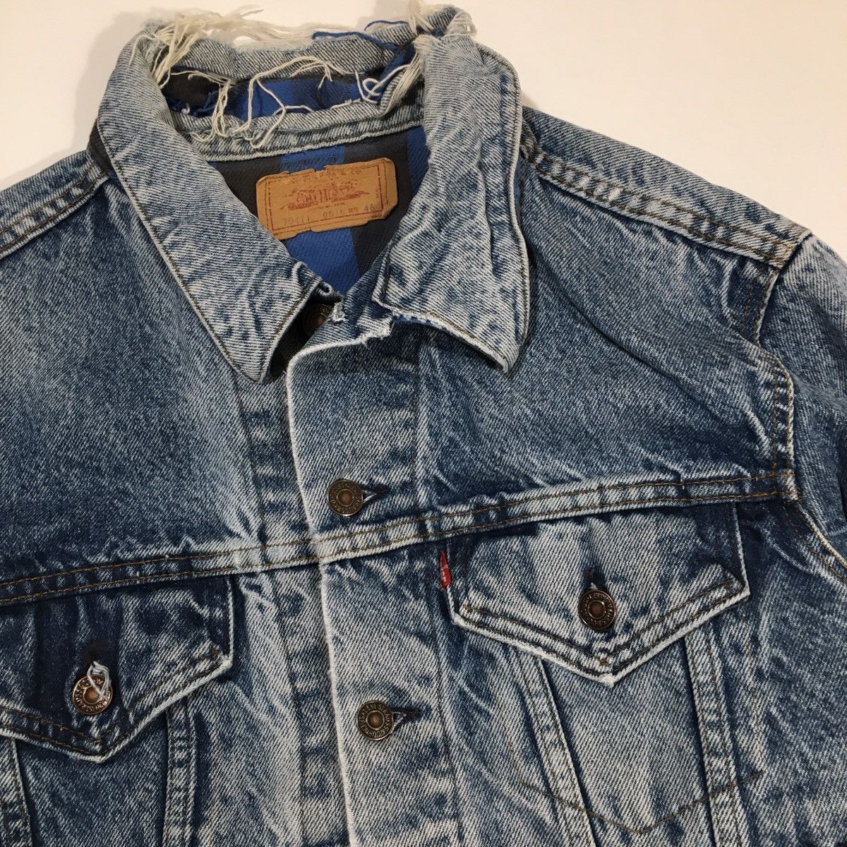 Levi's × Vintage Distressed Vintage Levi’s Flannel Lined Denim Jacket Size US L / EU 52-54 / 3 - 4 Thumbnail