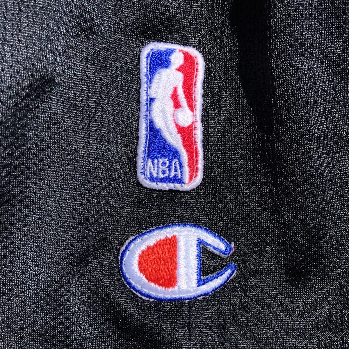 Champion × NBA × Vintage Vintage Champion Bulls Shorts 90s NBA Jordan Pippen Rodman Size US 30 / EU 46 - 4 Thumbnail