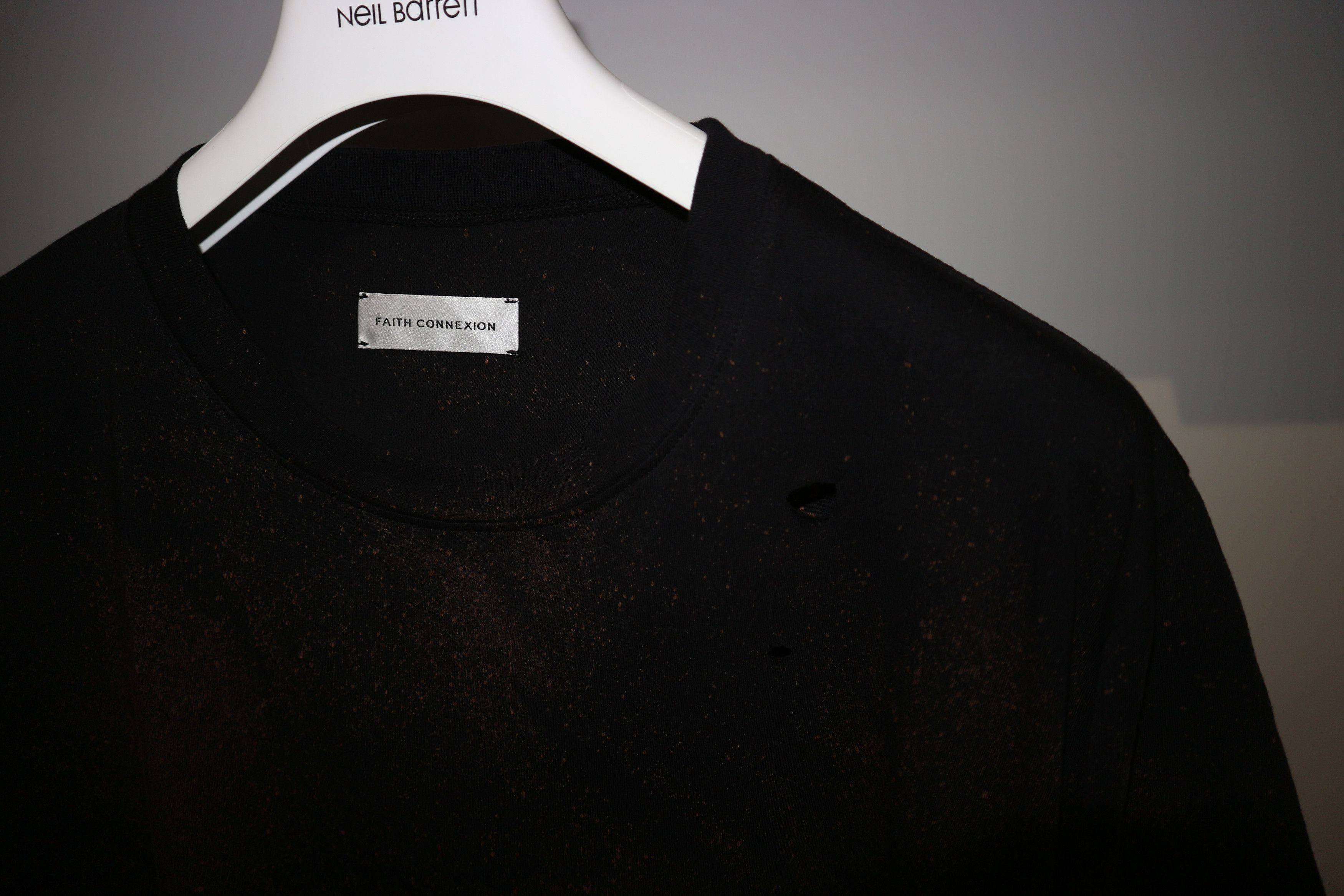 Faith Connexion Galaxy bleach destroy t-shirt Size US M / EU 48-50 / 2 - 4 Thumbnail