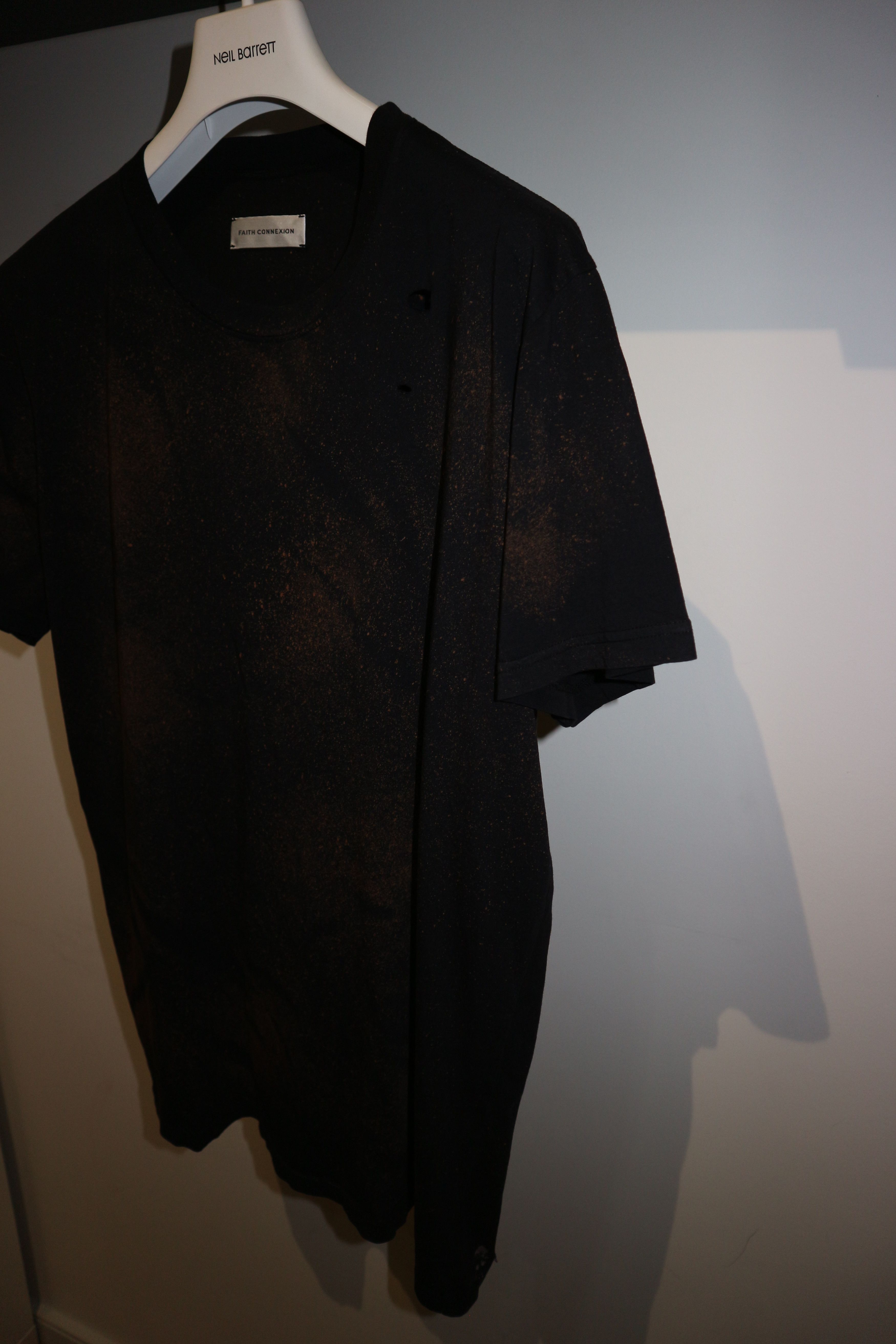 Faith Connexion Galaxy bleach destroy t-shirt Size US M / EU 48-50 / 2 - 3 Thumbnail
