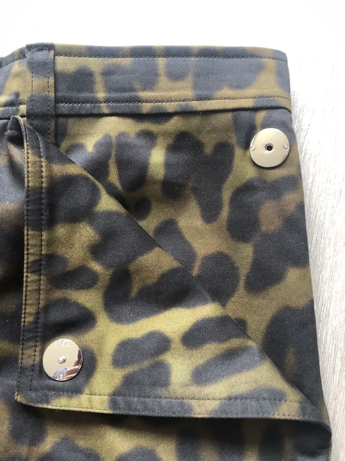 Burberry Burberry Leopard print cotton trousers Size US 34 / EU 50 - 4 Thumbnail