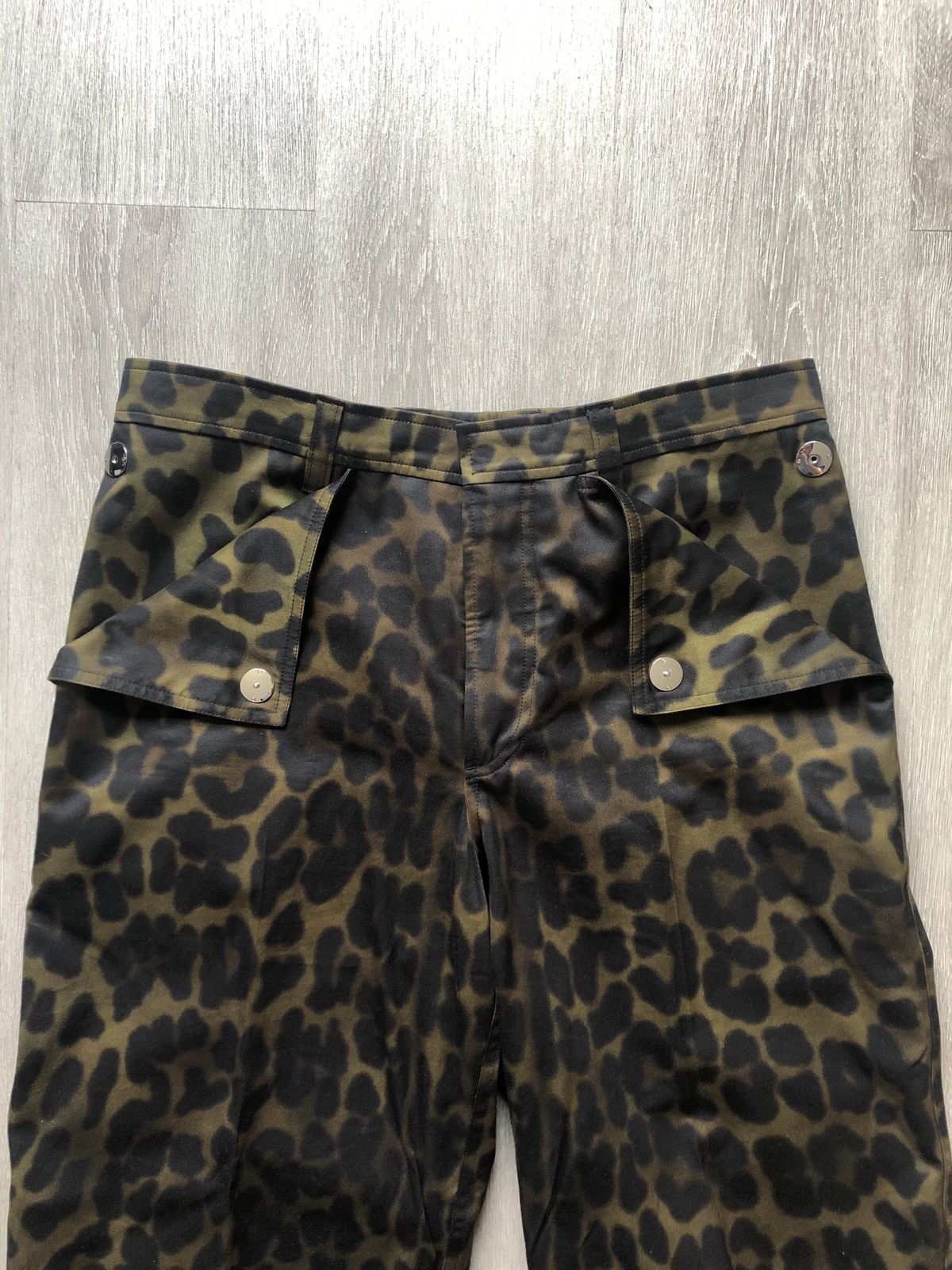 Burberry Burberry Leopard print cotton trousers Size US 34 / EU 50 - 3 Thumbnail
