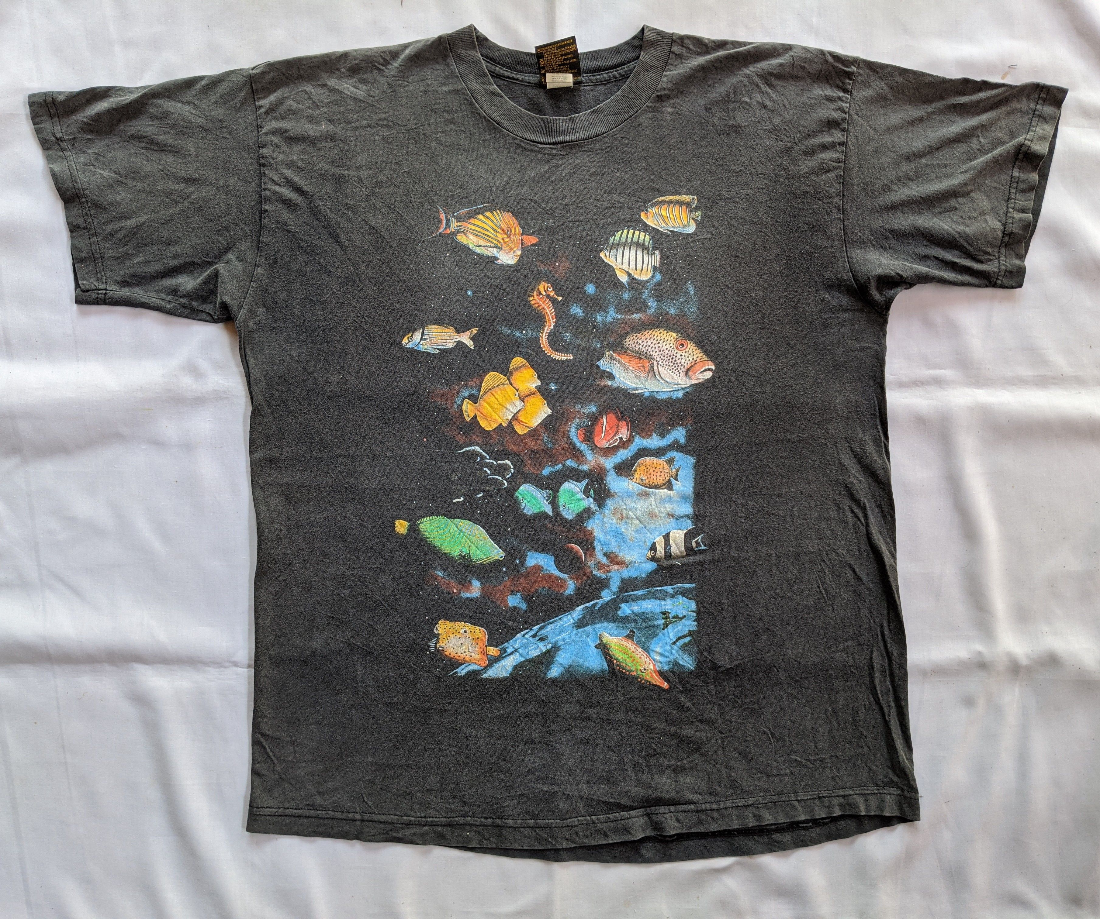 Habitat × Vintage Vintage 90s habitat/animal tee Sea fish Size US XL / EU 56 / 4 - 2 Thumbnail