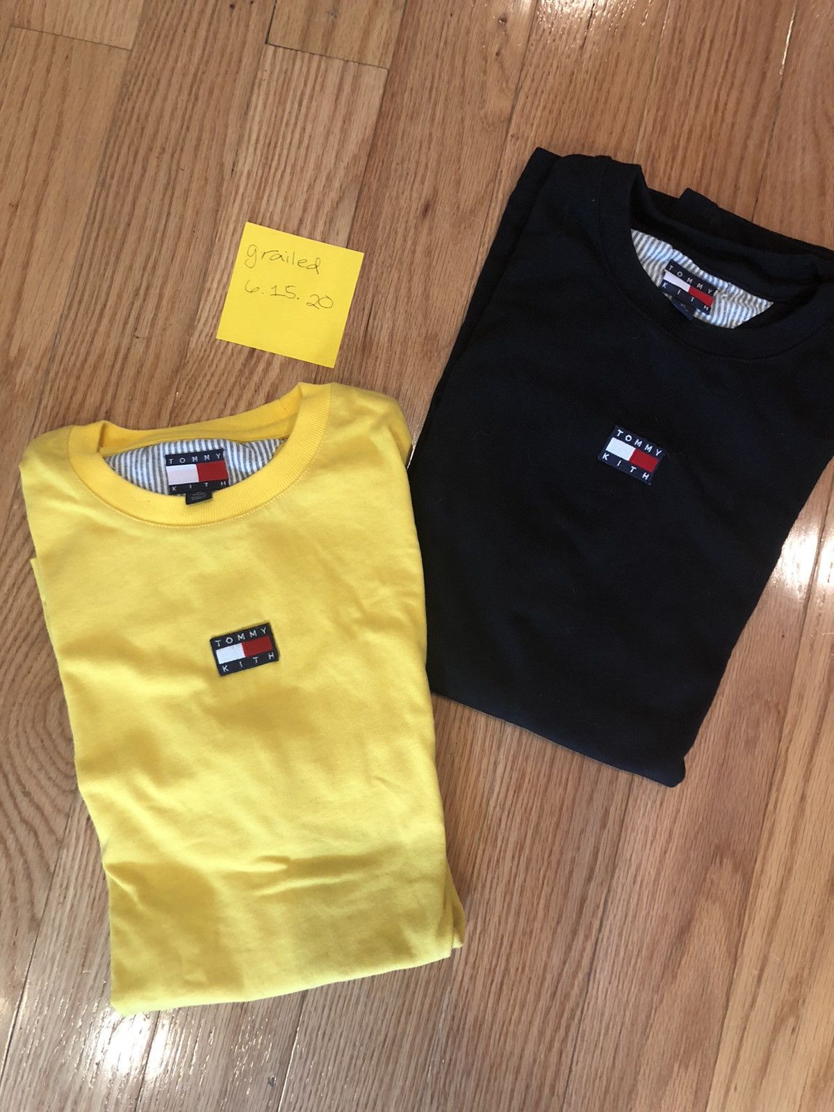 Kith × Tommy Hilfiger (2 pack) Kith x Tommy Hilfiger Mini Flag Tee Size US XS / EU 42 / 0 - 3 Thumbnail