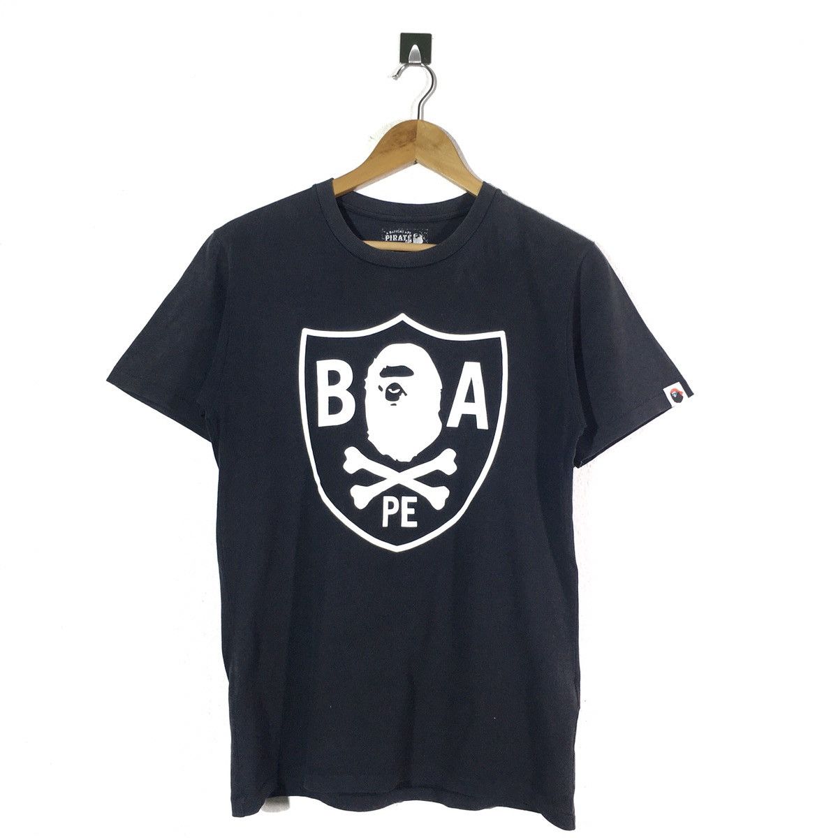 Vintage Bape Pirates A bathing ape shirt S sz