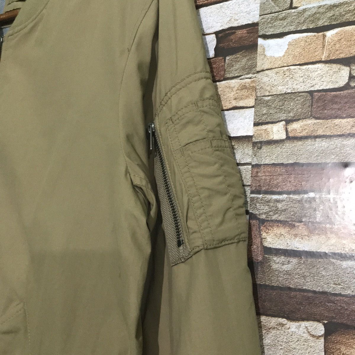 Uniqlo UNIQLO BOMBER JACKET Size US L / EU 52-54 / 3 - 3 Thumbnail