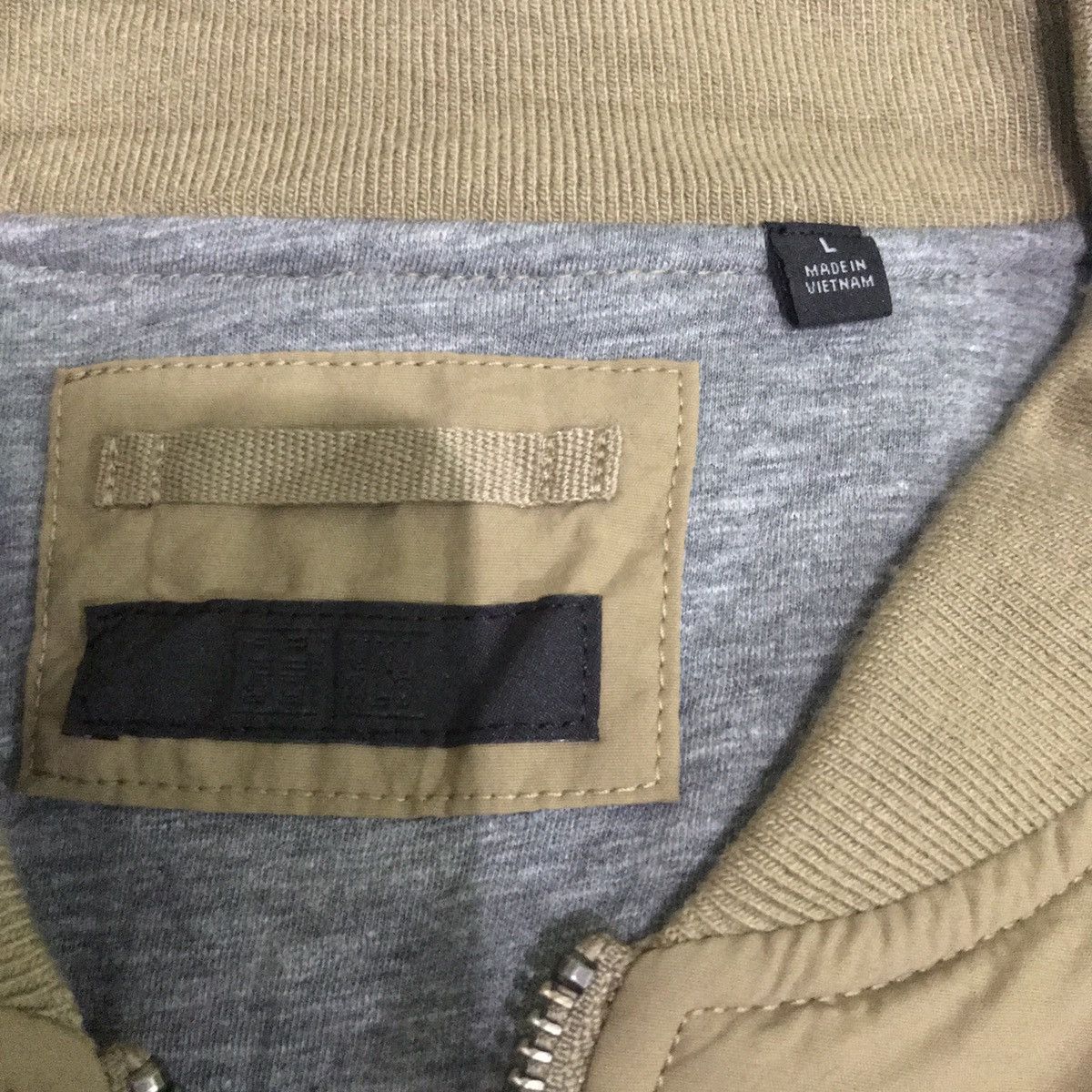 Uniqlo UNIQLO BOMBER JACKET Size US L / EU 52-54 / 3 - 4 Thumbnail