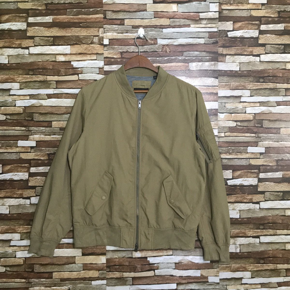 Uniqlo UNIQLO BOMBER JACKET Size US L / EU 52-54 / 3 - 1 Thumbnail