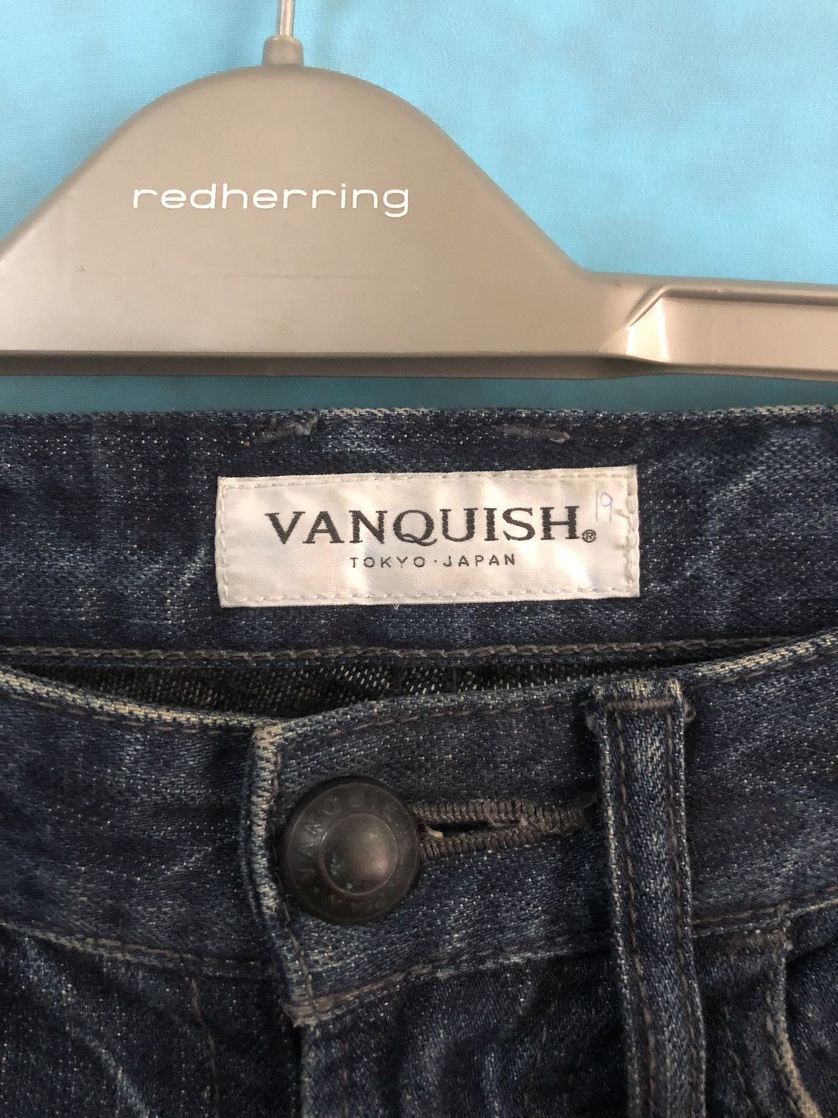VANQUISH WELCOME DISTRESS WASHED SIZE 32