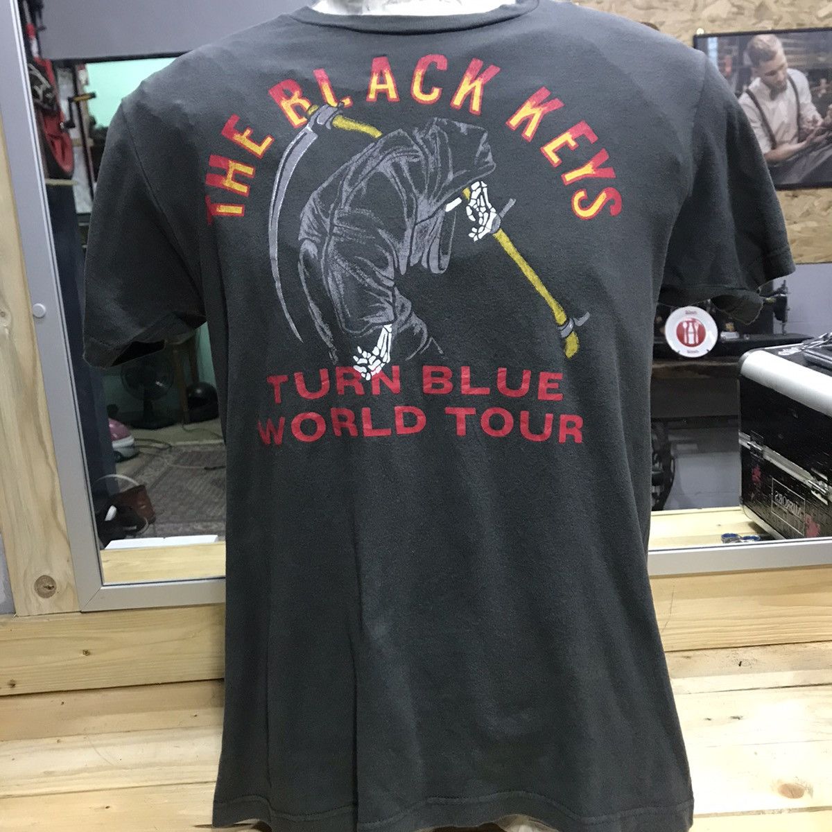 Vintage The Black Keys Turn Blue World Tour Rock Band Tees | Grailed