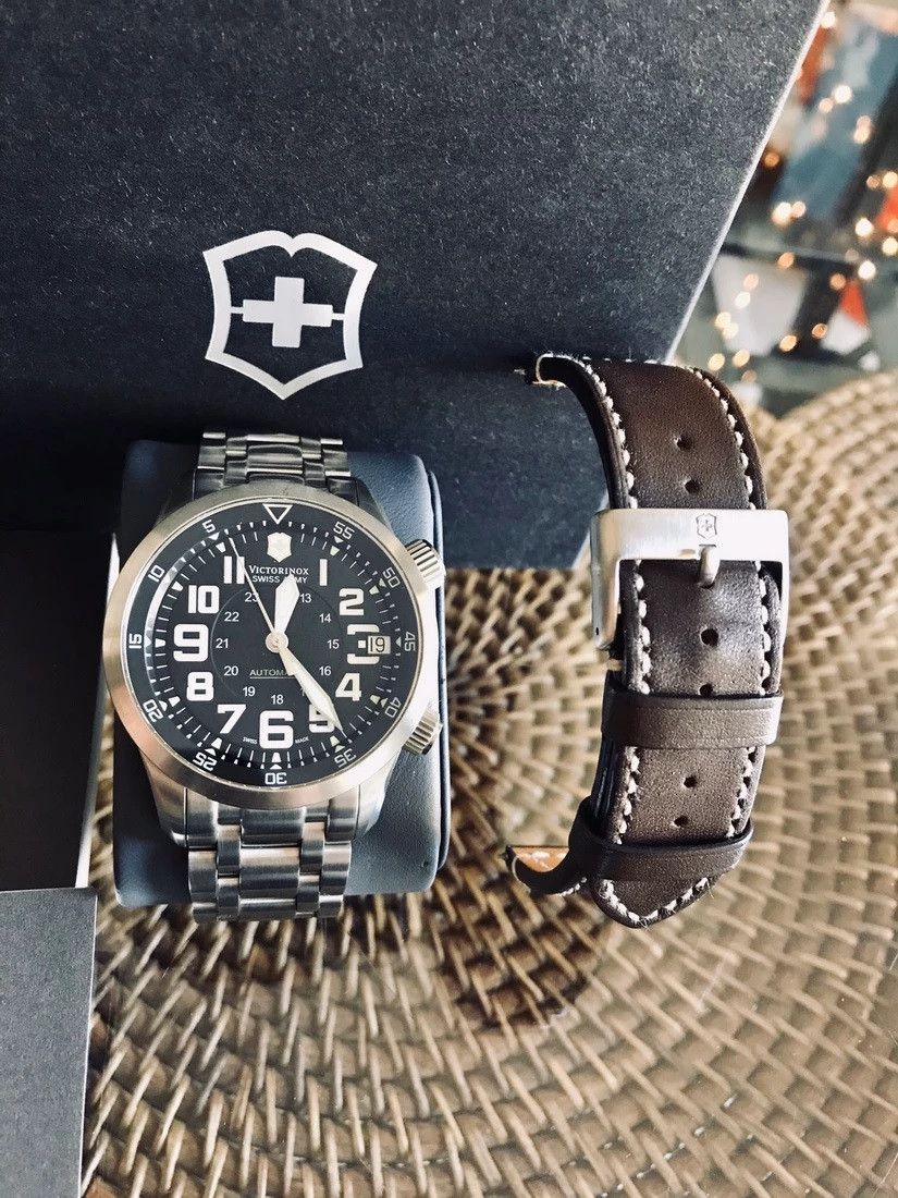 Victorinox Victorinox Swiss Army AIRBOSS Mach 7 Automatic 45mm Watch Grailed