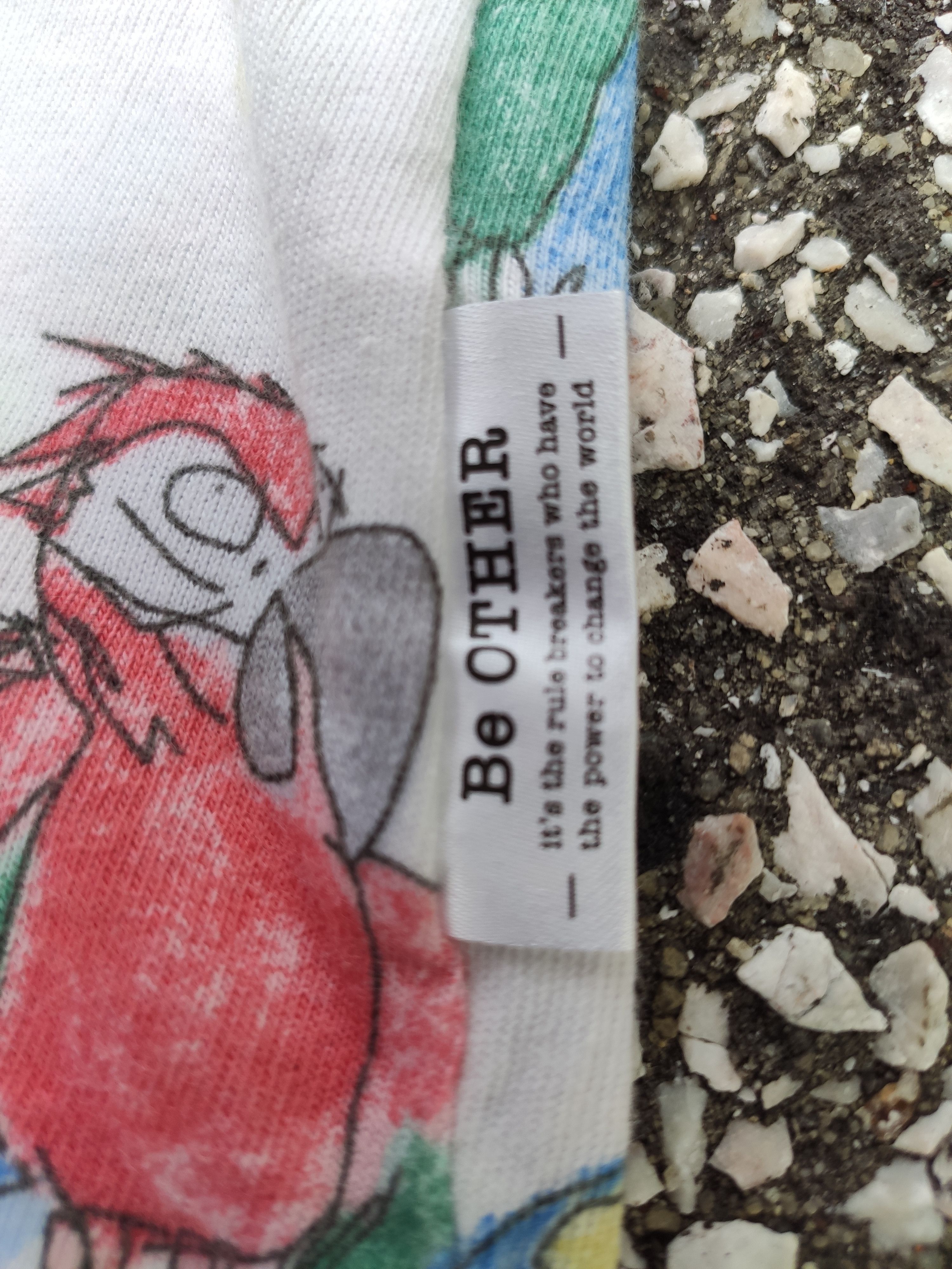 Pharrell × Uniqlo MEN i am OTHER Short Sleeve Overprint Graphic T-Shirt Size US L / EU 52-54 / 3 - 5 Thumbnail