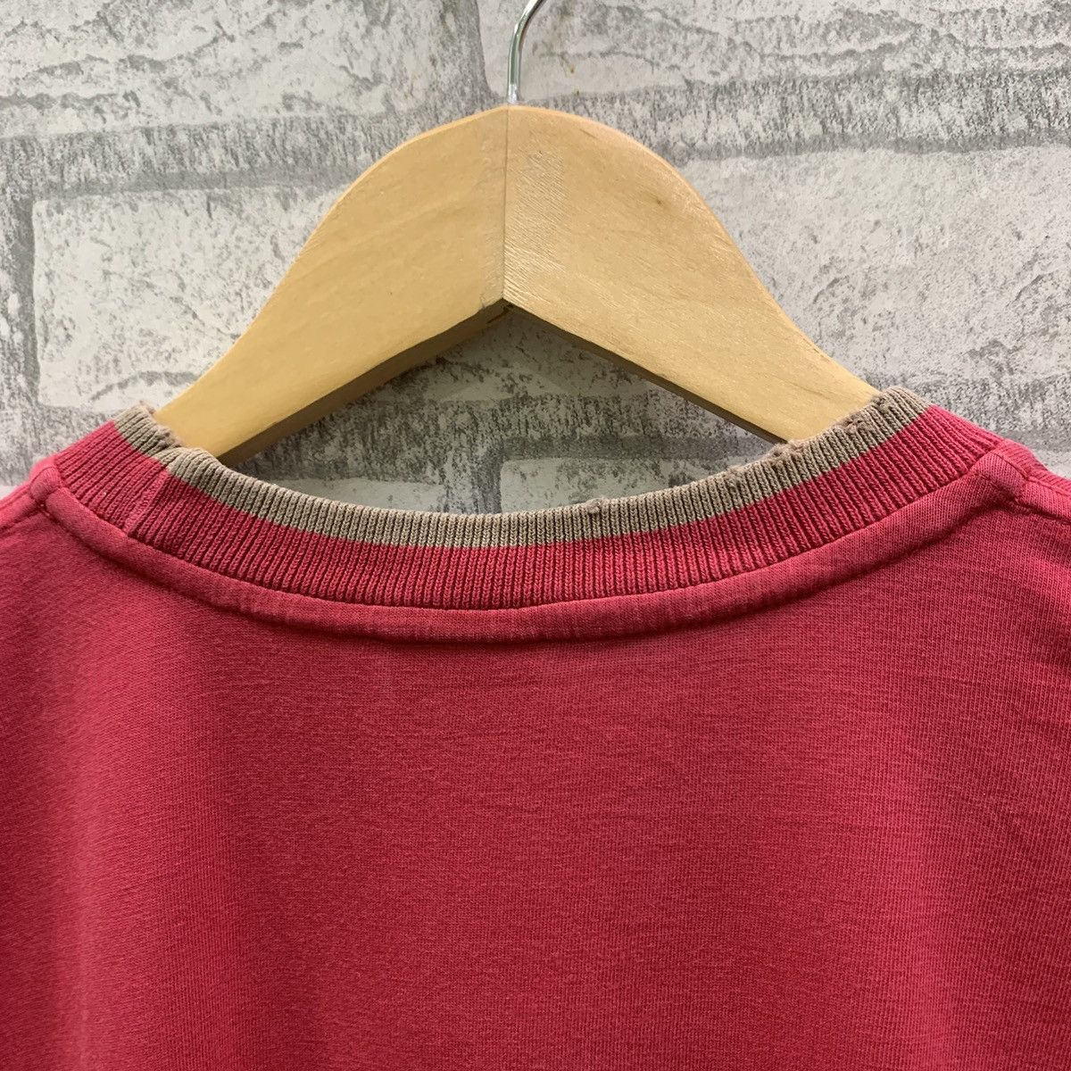 Vintage Vintage 90s Nike Swoosh Single Pocket T-shirts Embroidery Size US M / EU 48-50 / 2 - 8 Thumbnail