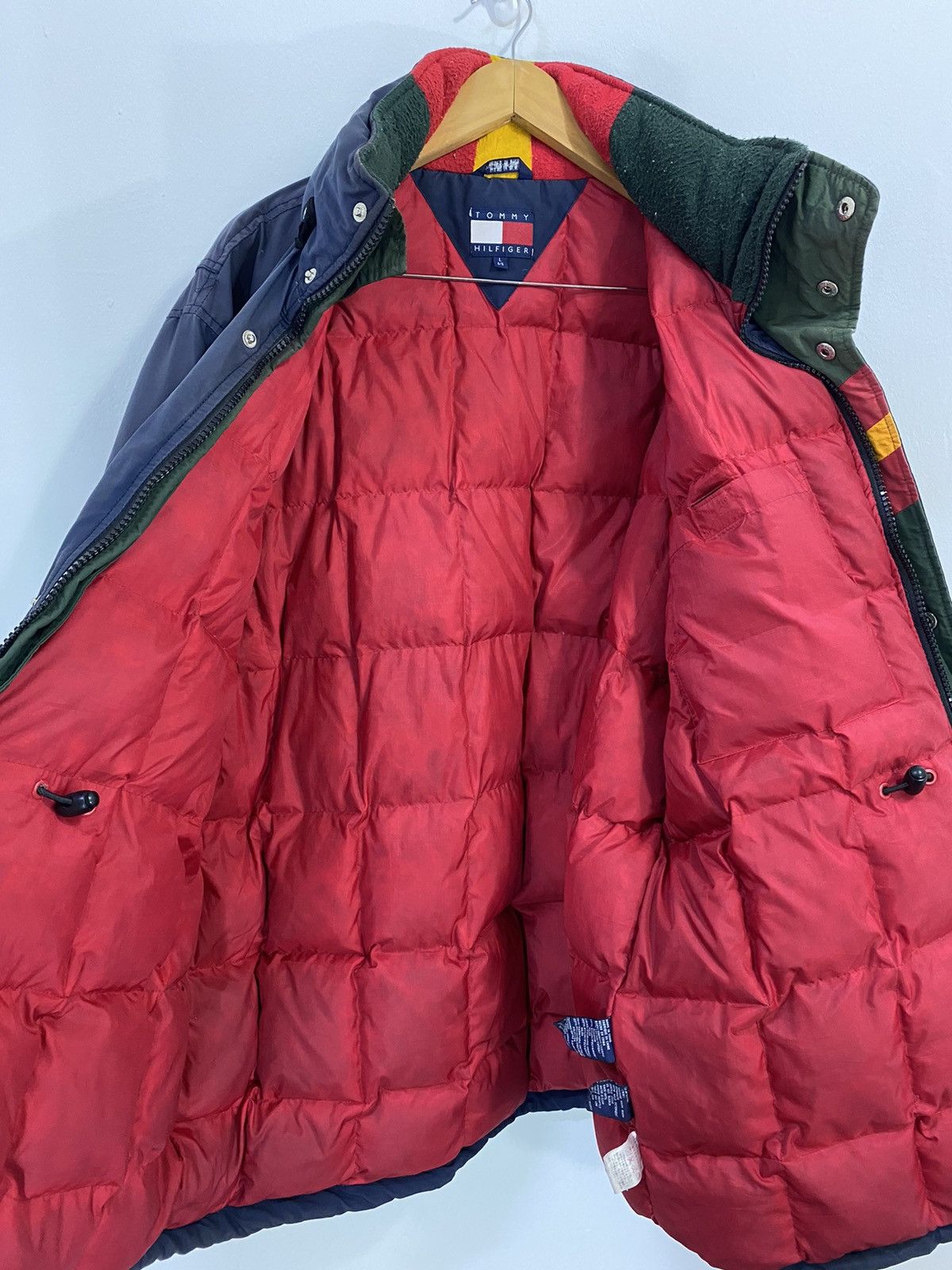 Tommy Hilfiger Vintage Tommy Hilfiger Puffer Parka Jacket Four PocketDesign Size US L / EU 52-54 / 3 - 10 Thumbnail