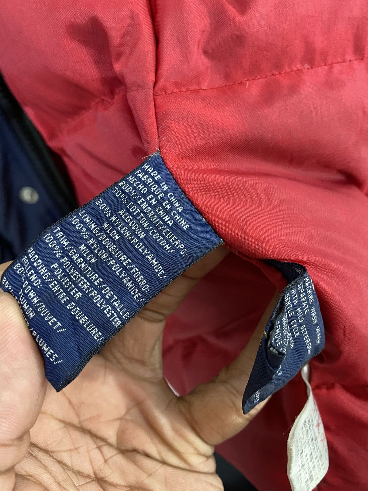 Tommy Hilfiger Vintage Tommy Hilfiger Puffer Parka Jacket Four PocketDesign Size US L / EU 52-54 / 3 - 11 Thumbnail