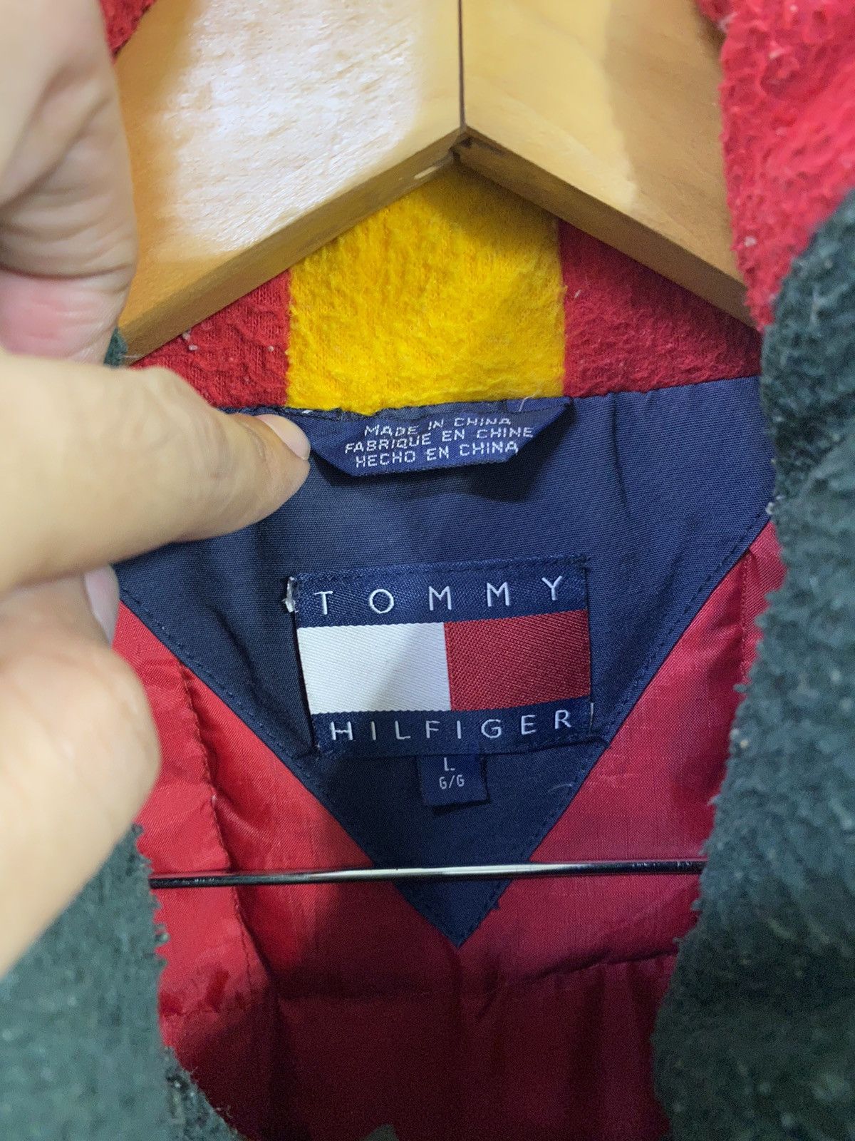 Tommy Hilfiger Vintage Tommy Hilfiger Puffer Parka Jacket Four PocketDesign Size US L / EU 52-54 / 3 - 3 Thumbnail