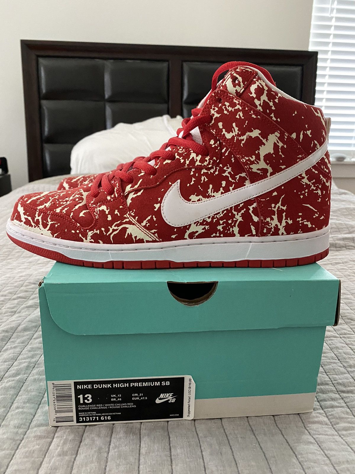 sb dunk raw meat