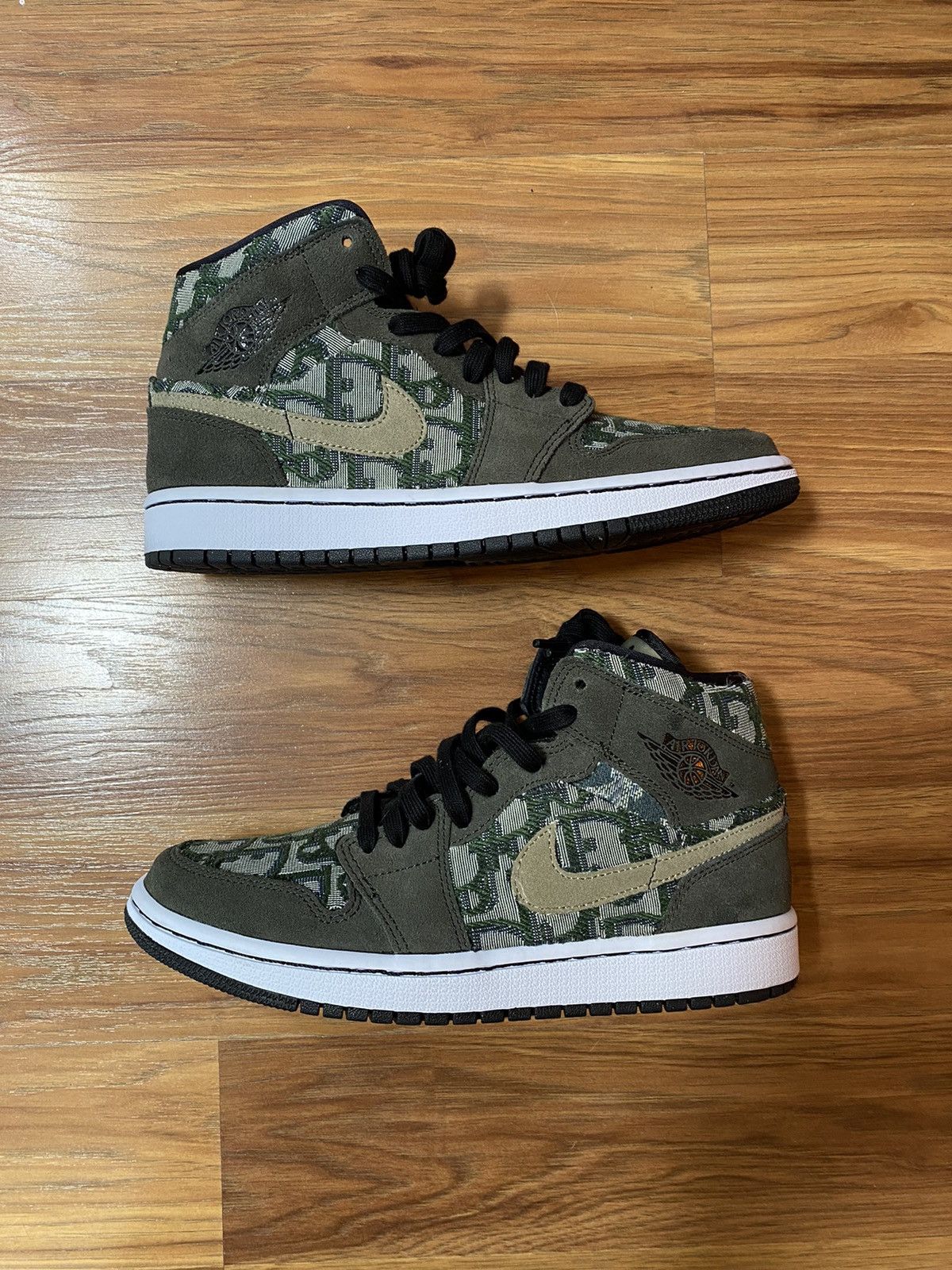Vandy The Pink Jordan 1 Mid x Dior x Vandy the Pink | Grailed